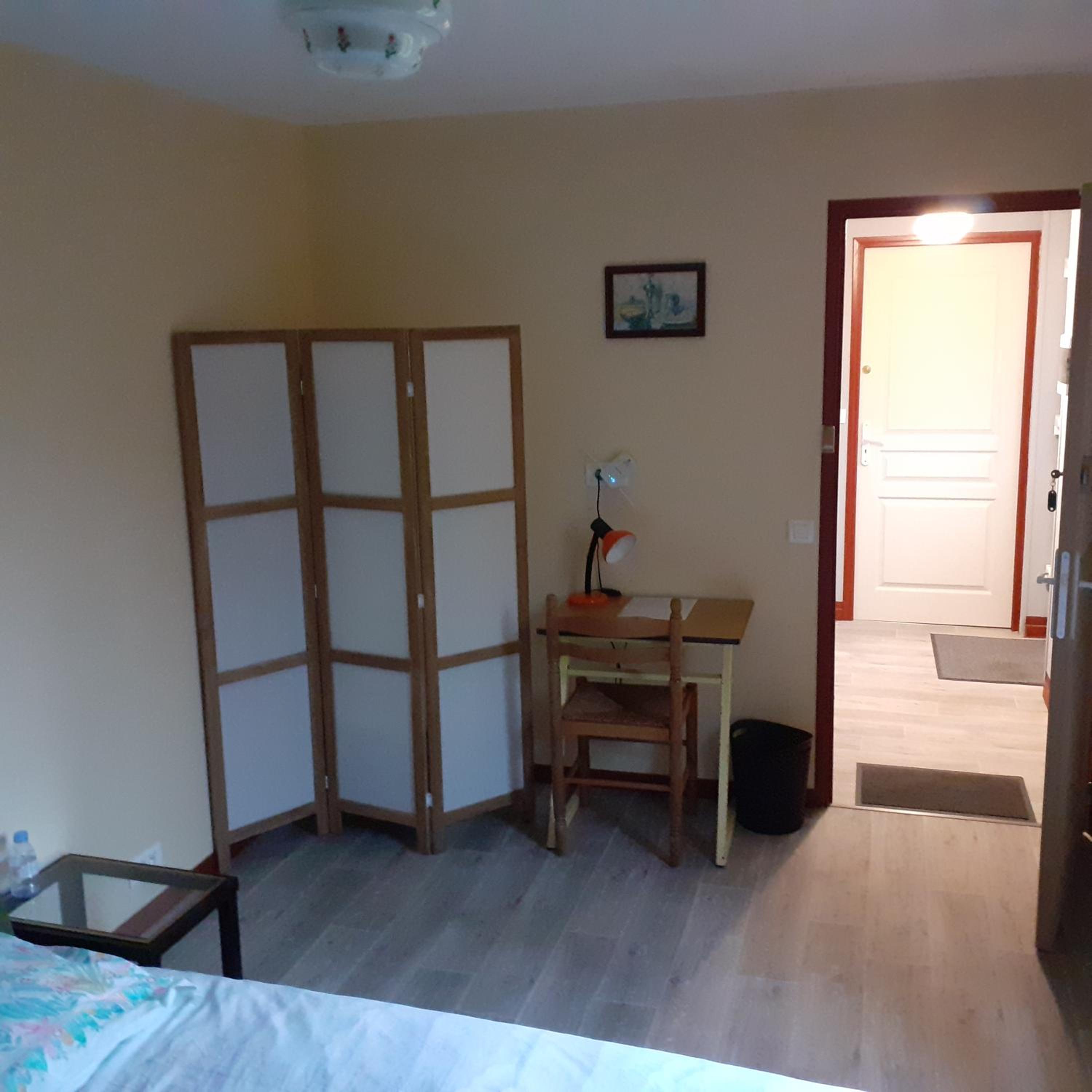 chez vous chez nous