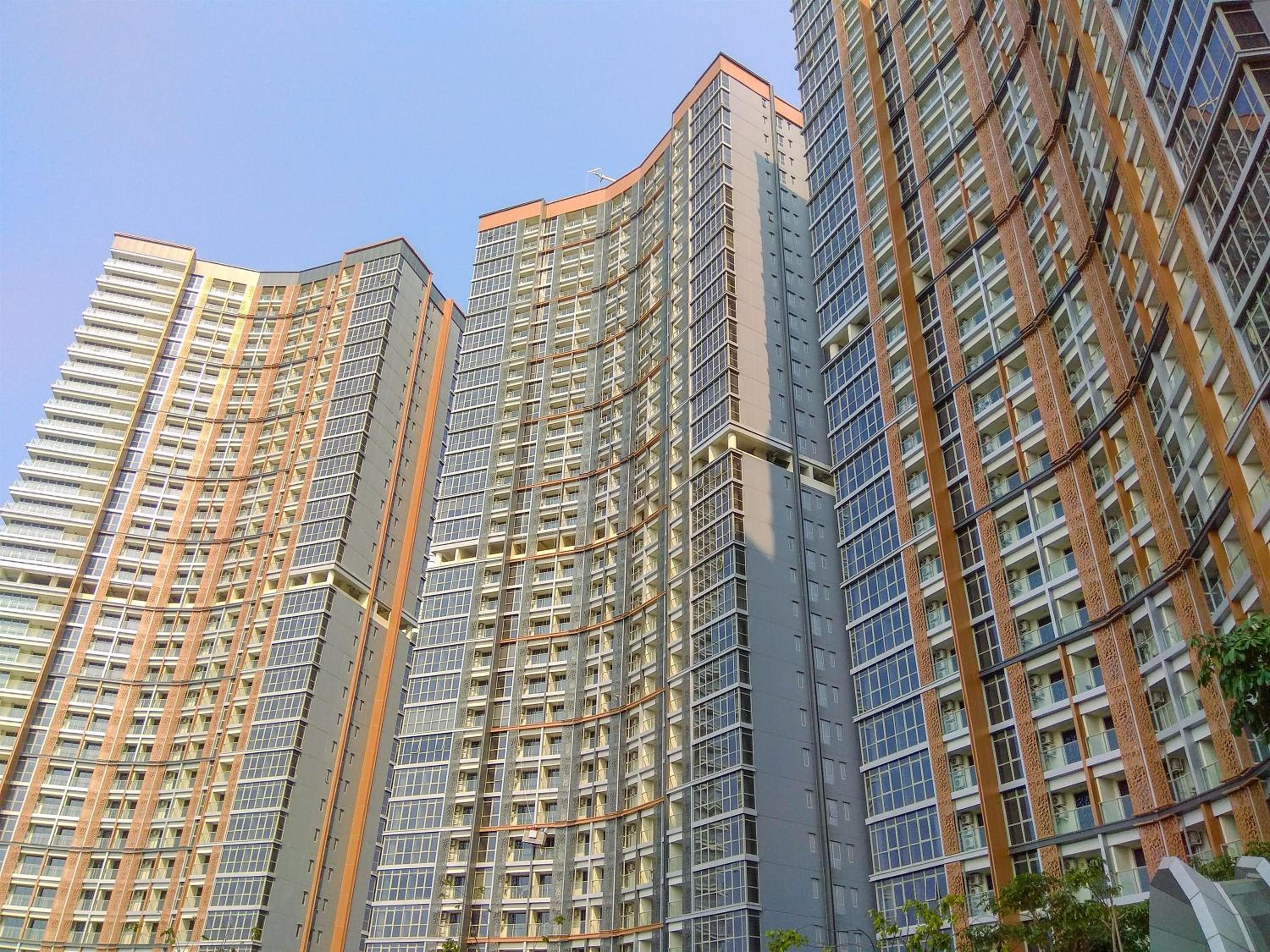 New Furnished 1BR Apartment at Gold Coast near PIK By Travelio