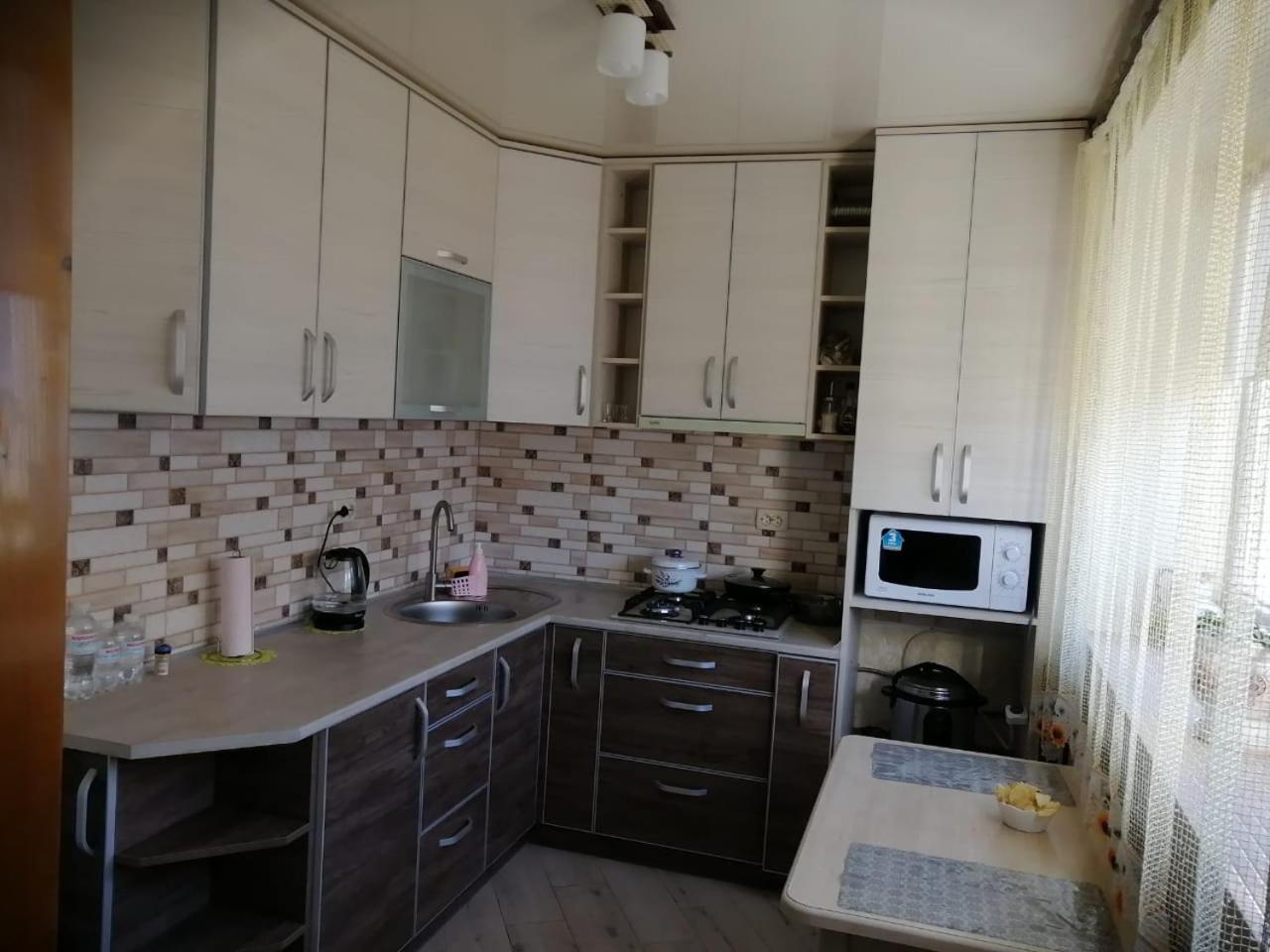 У Ксені view 4