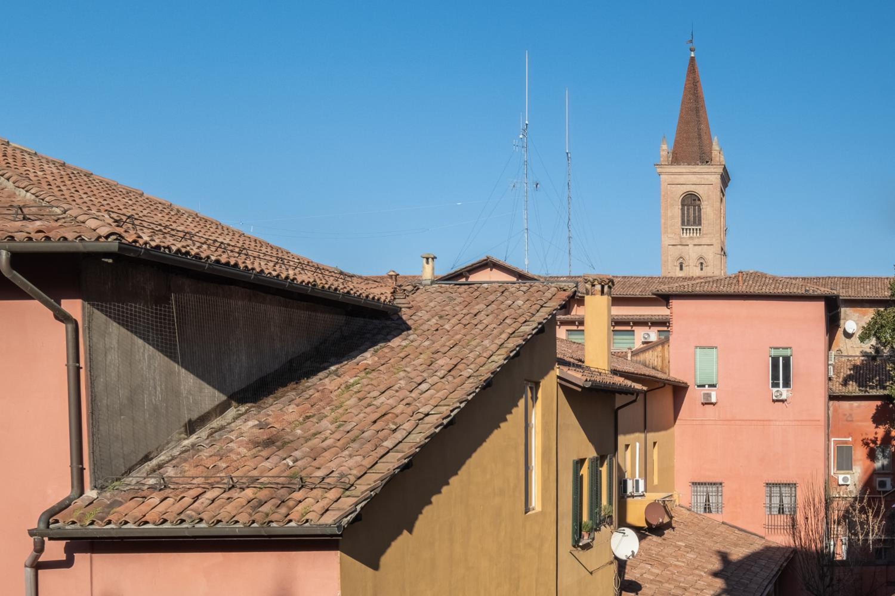 Bologna Vacations - CASA PETRONIO APARTMENTS BOLOGNA CENTER - Property Image 31