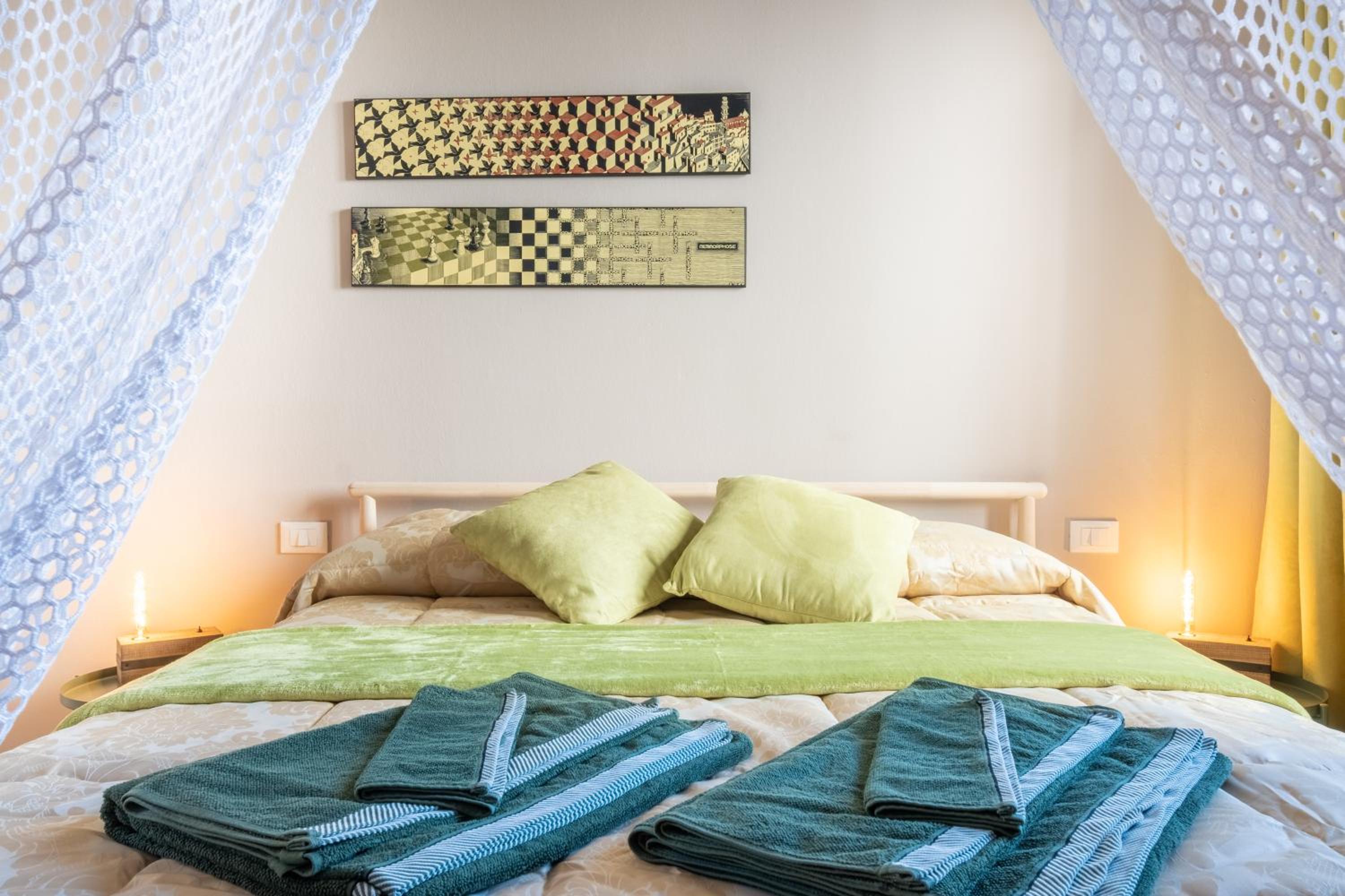 Bologna Vacations - CASA PETRONIO APARTMENTS BOLOGNA CENTER - Property Image 40