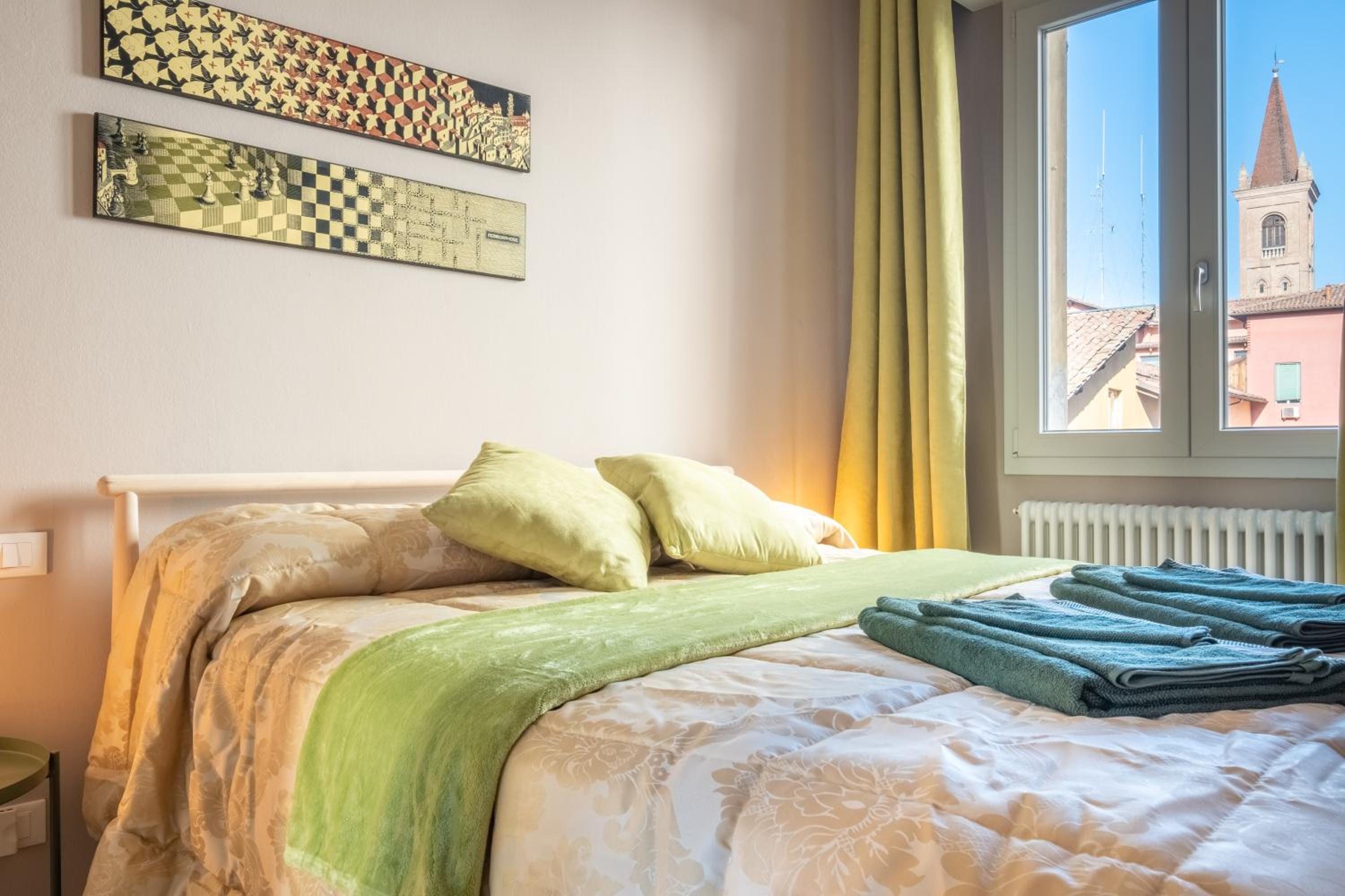 Bologna Vacations - CASA PETRONIO APARTMENTS BOLOGNA CENTER - Property Image 41