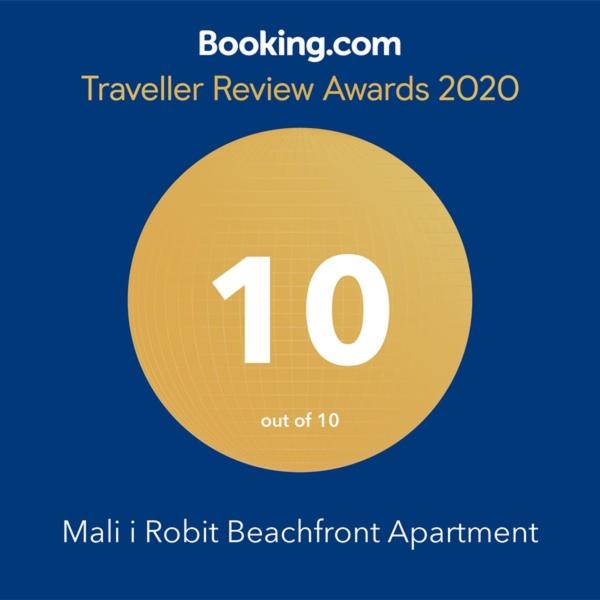 Mali i Robit Beachfront Apartment