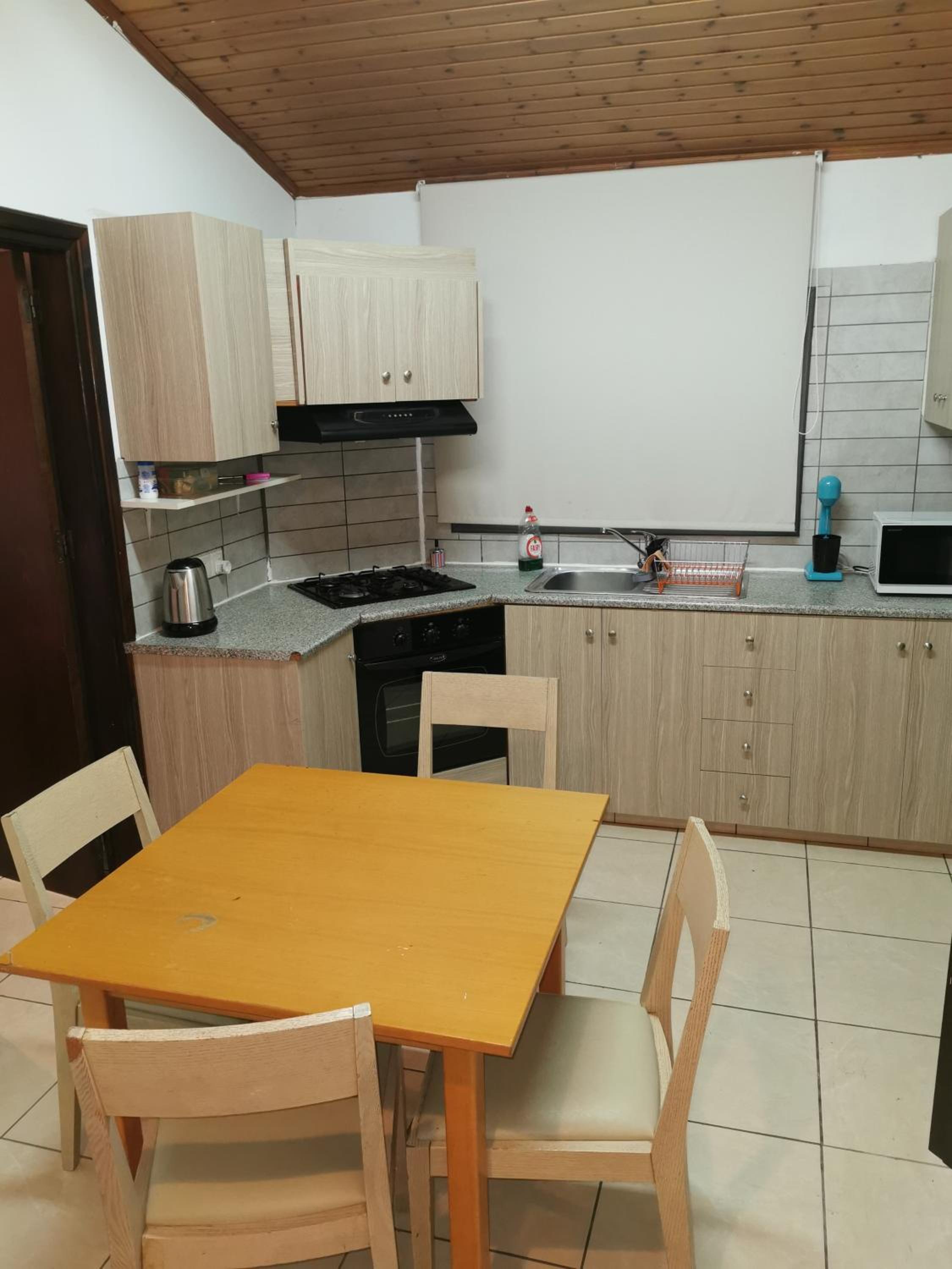 Strovolos rooms Studios view 4