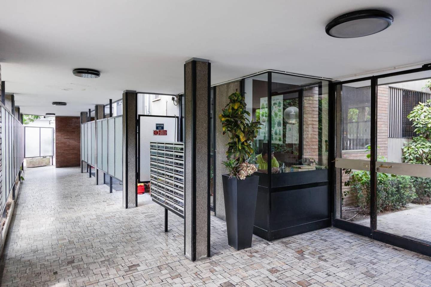 Easylife - Milano - Friuli 15 - Porta Romana