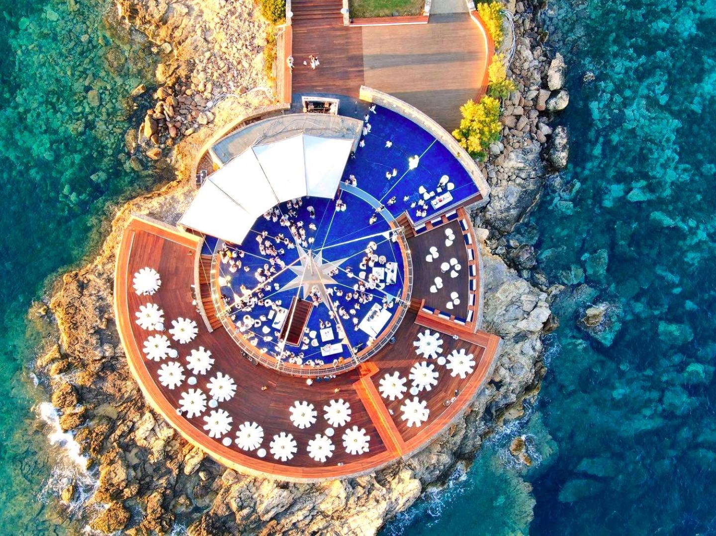 Grand Resort Lagonissi — 13