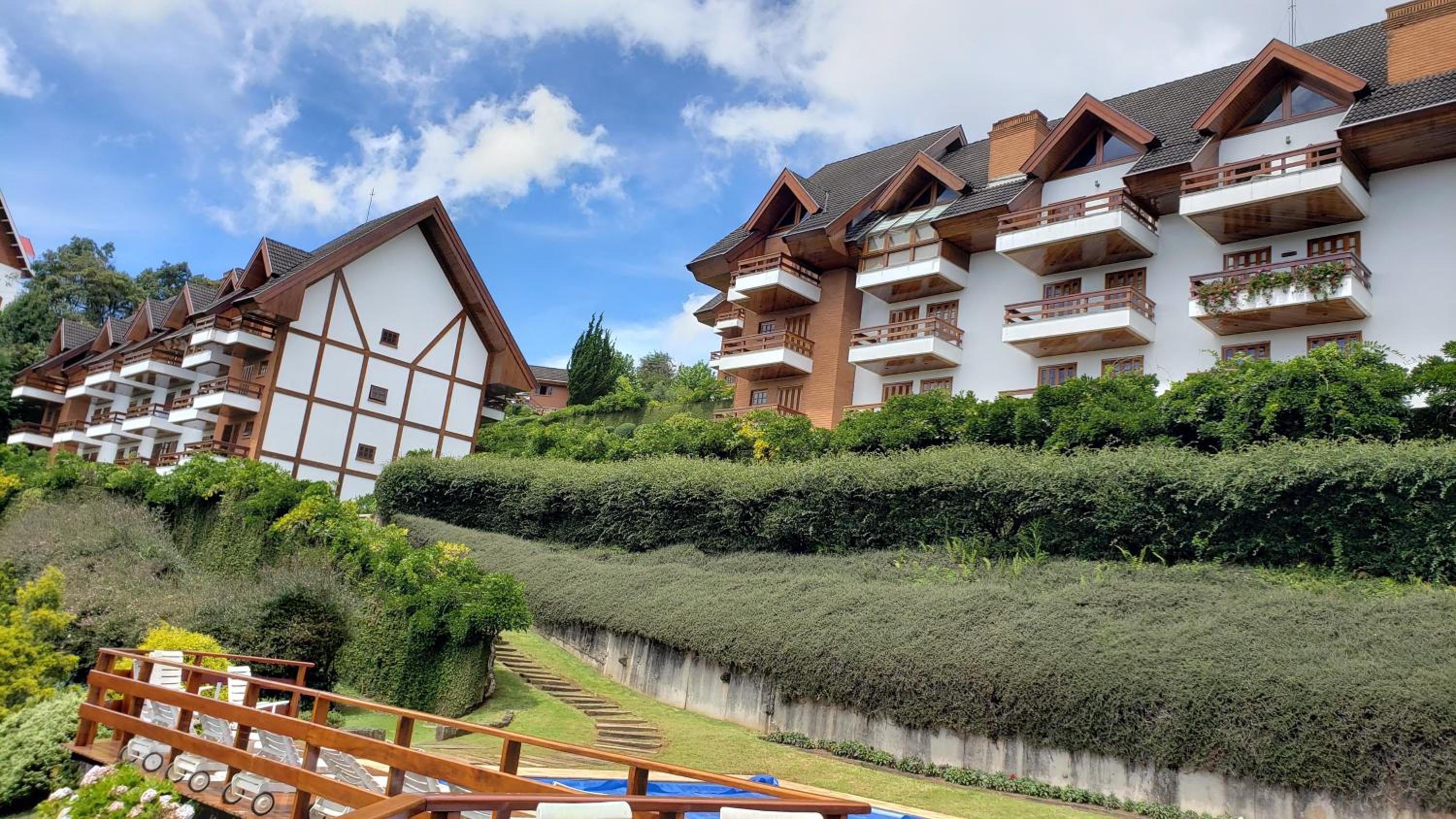 Belíssima COBERTURA no Condomínio Switzerland, o conforto que toda família merece view 5