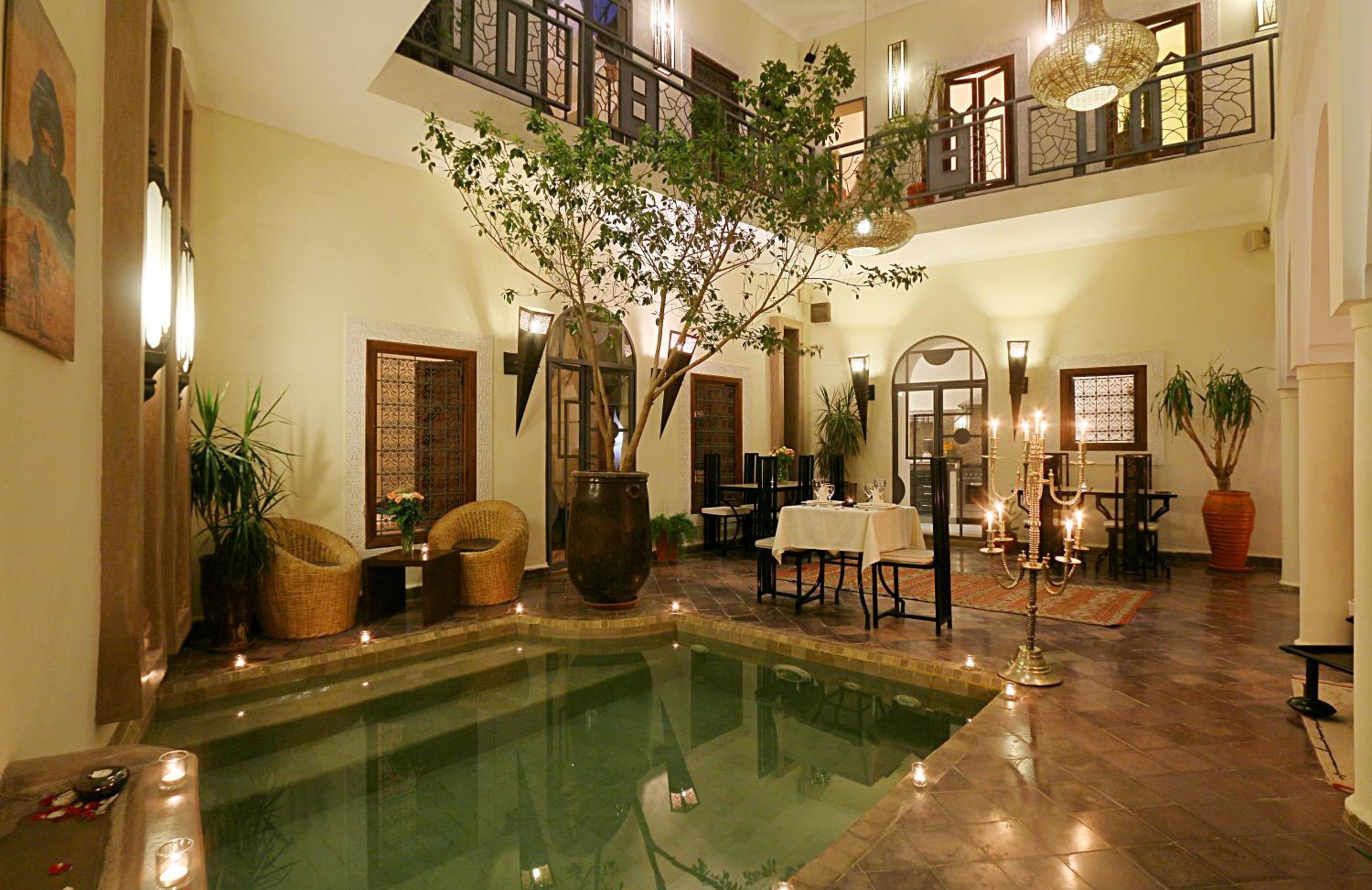 lounge