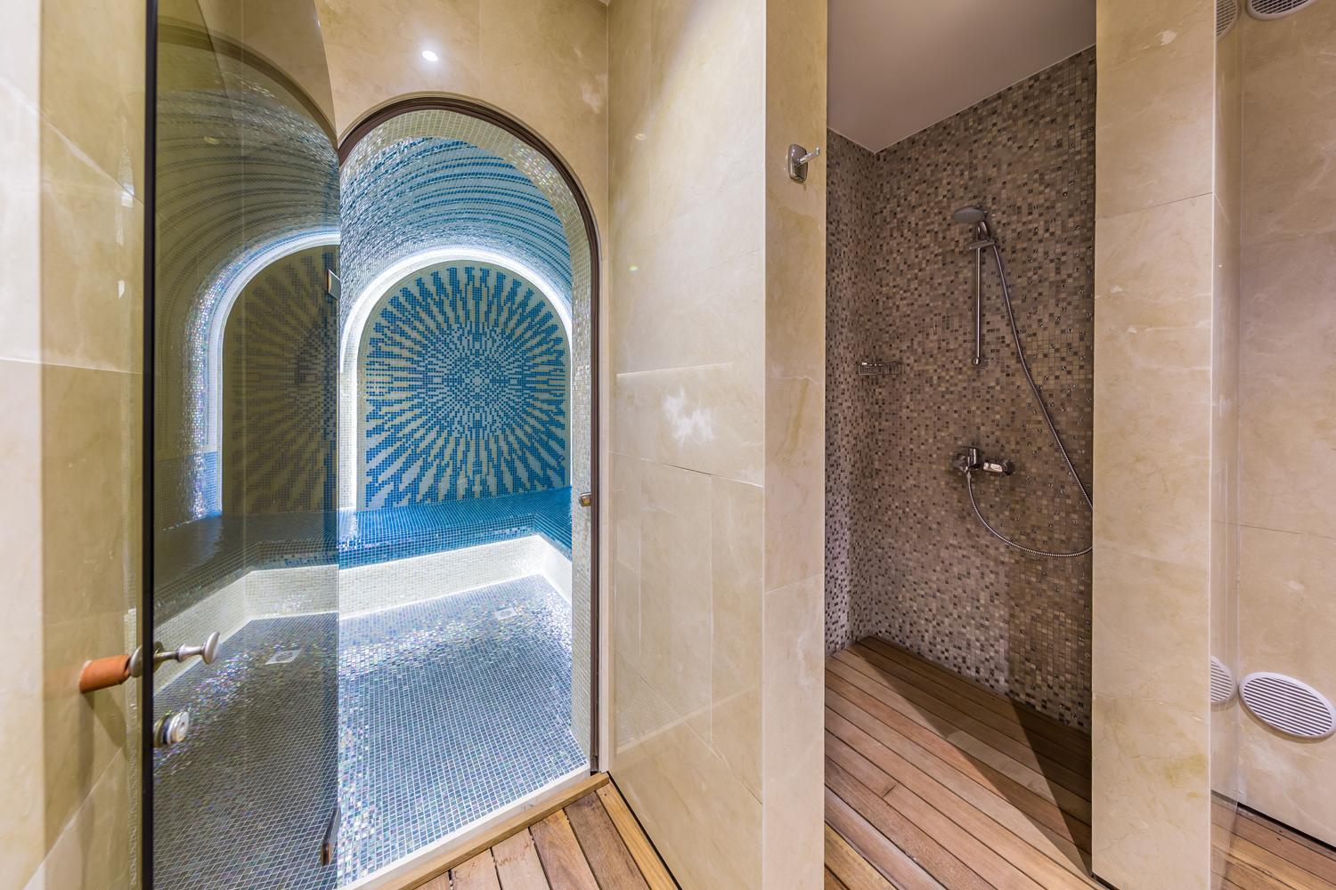 Carmencita Studio B14 with pool