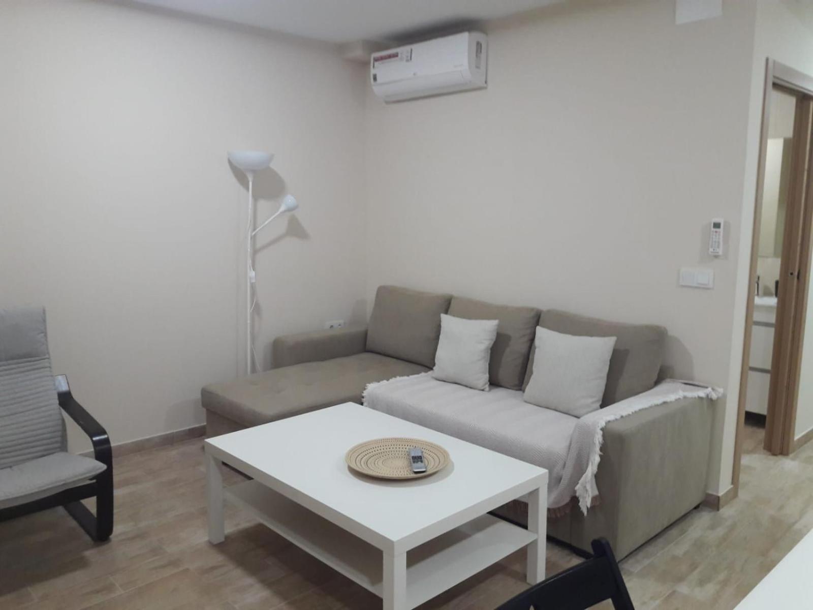 Apartamentos Albeniz view 2
