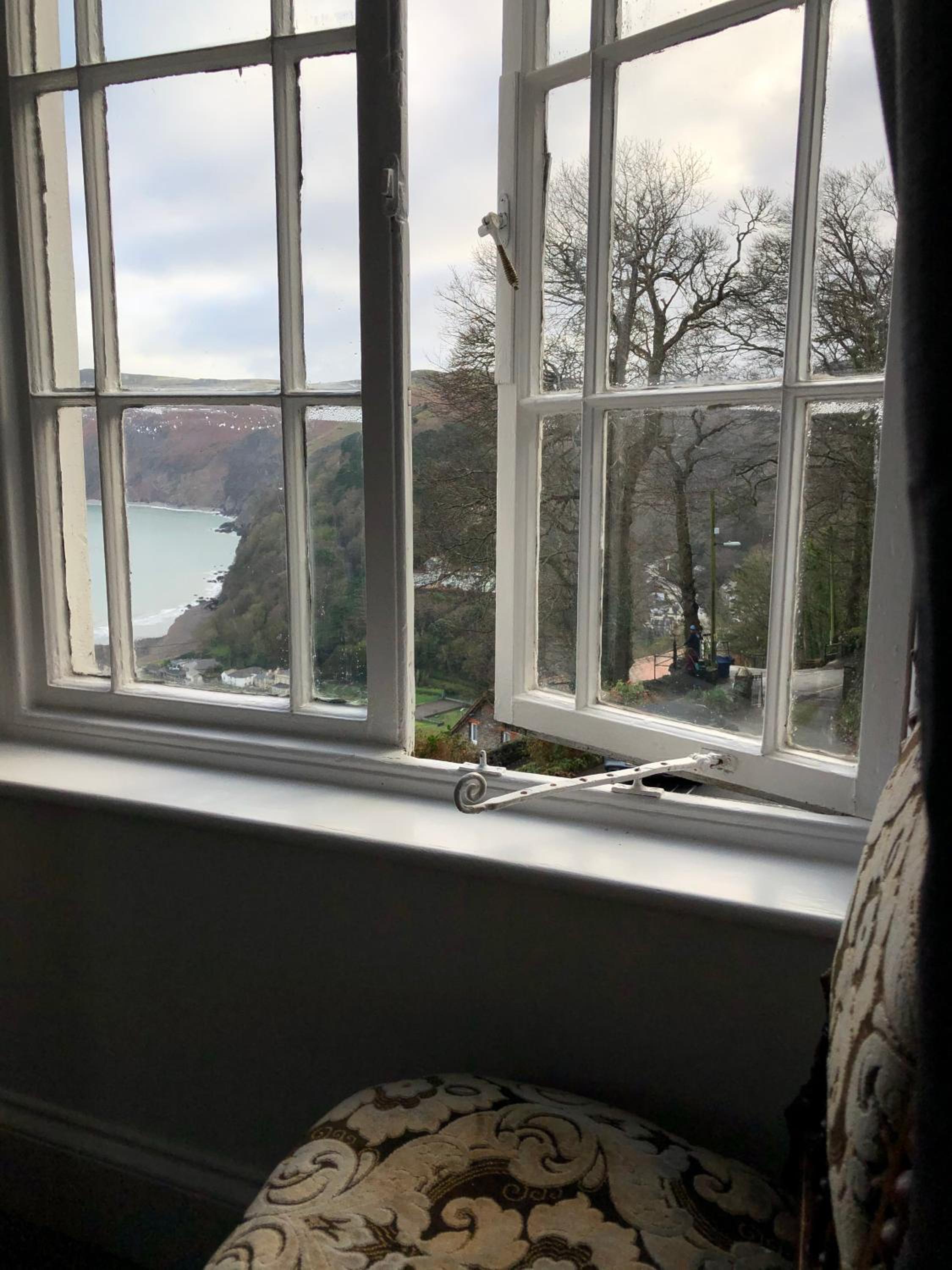 Lynton Vacations - The North Cliff Hotel - Property Image 11