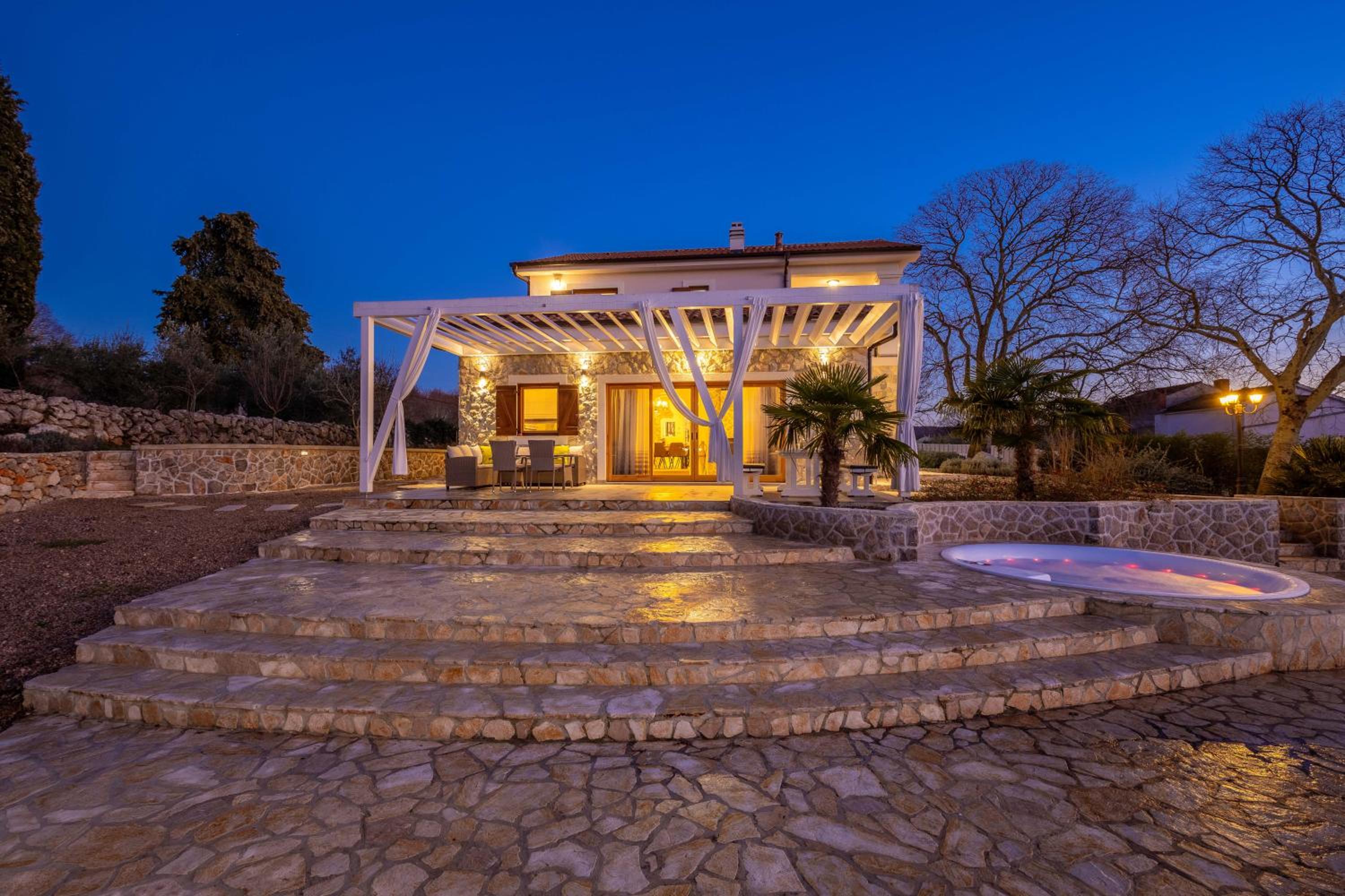 VILLA LAURA view 4