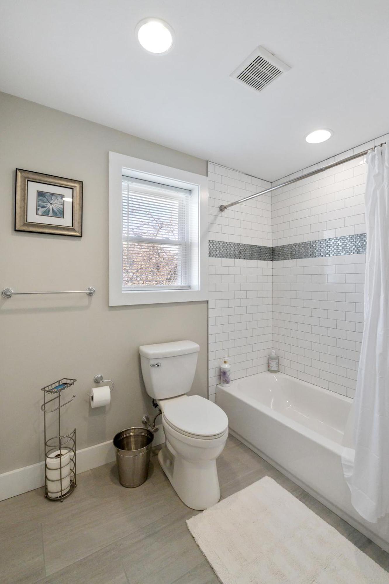 Luxury Rooms near Temple U, Drexel, UPenn, and the MET view 4