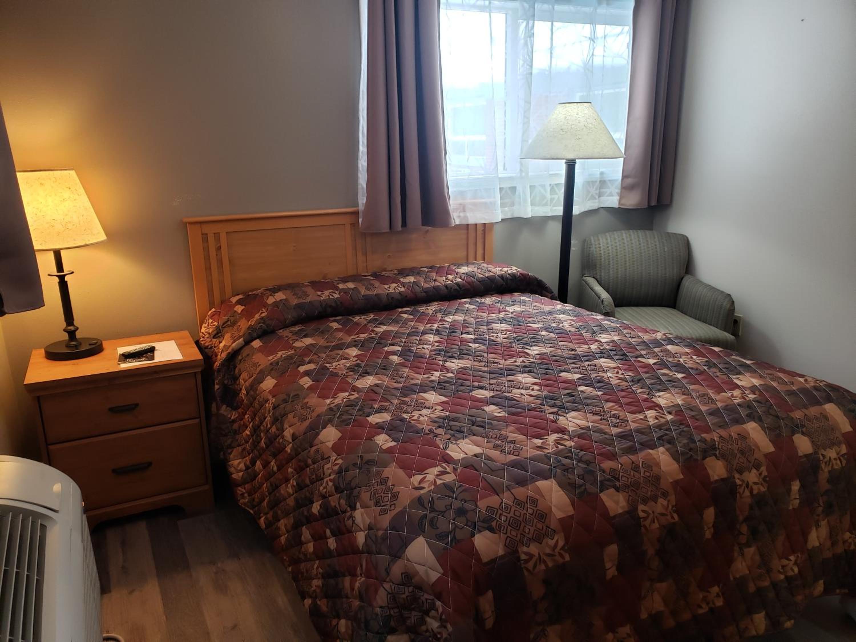 Baker City Vacations - Bridge Street Inn - Property Image 4