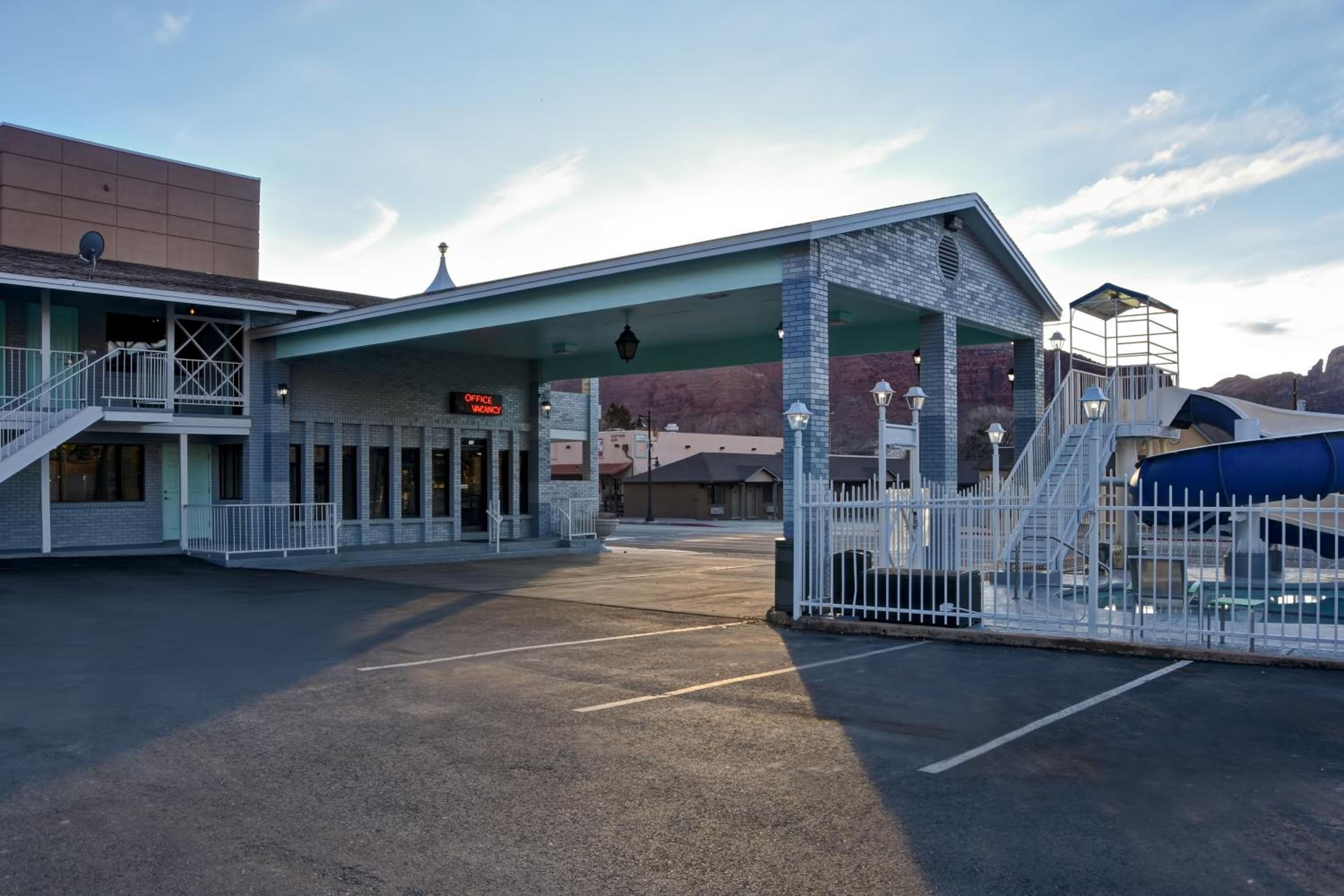 Expedition Lodge Moab Arches National Park