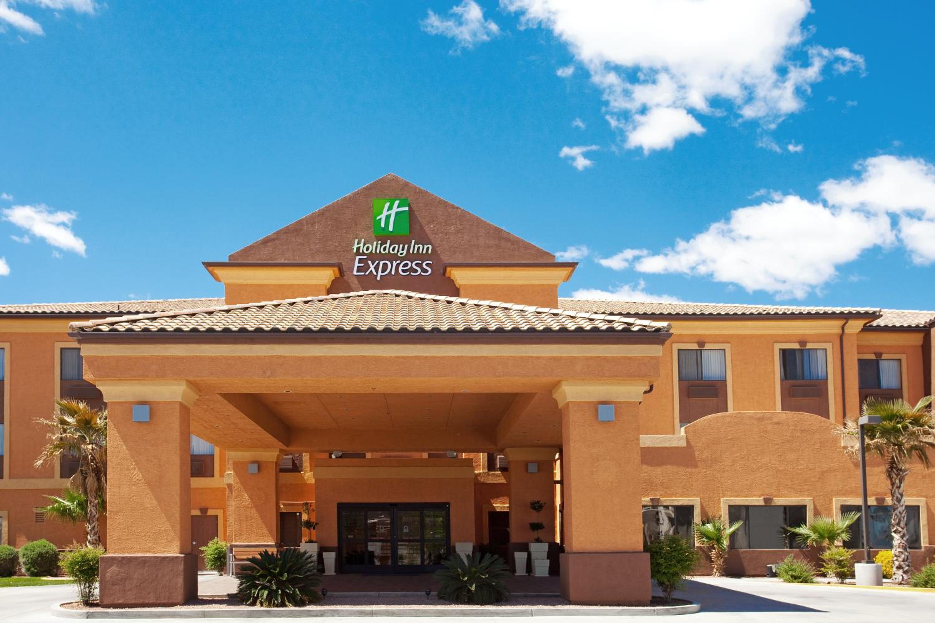 Kingman Vacations - Holiday Inn Express Kingman, an IHG Hotel - Property Image 3