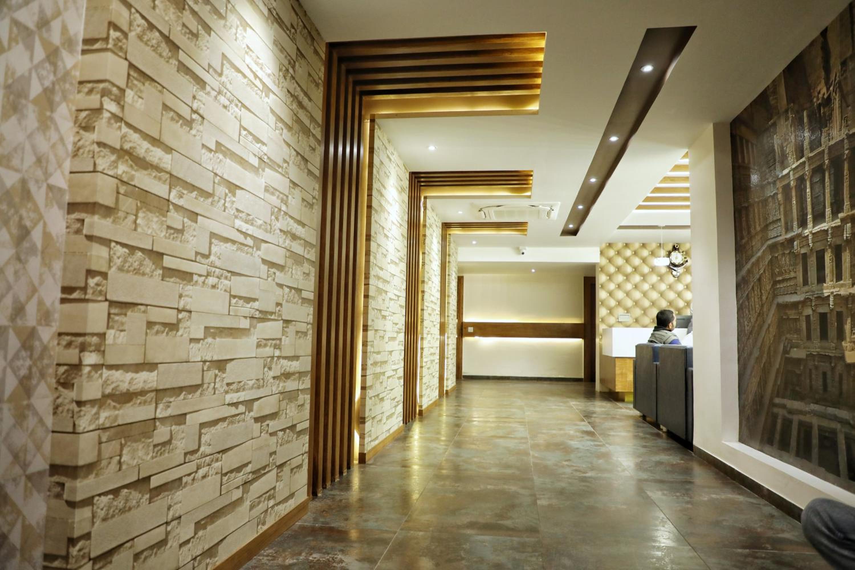HOTEL CARREFOUR