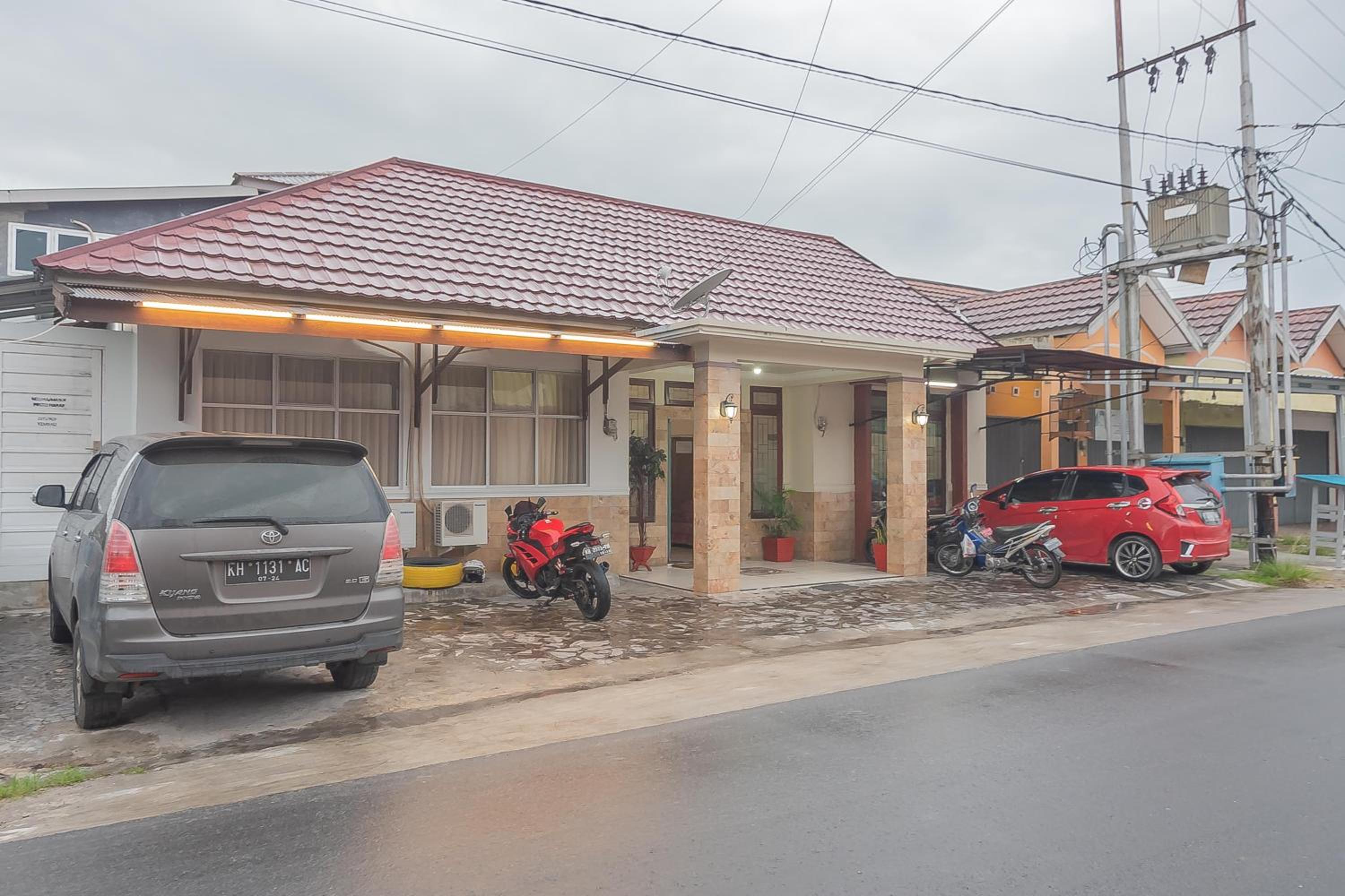 RedDoorz at Rajawali KM 5 Palangkaraya