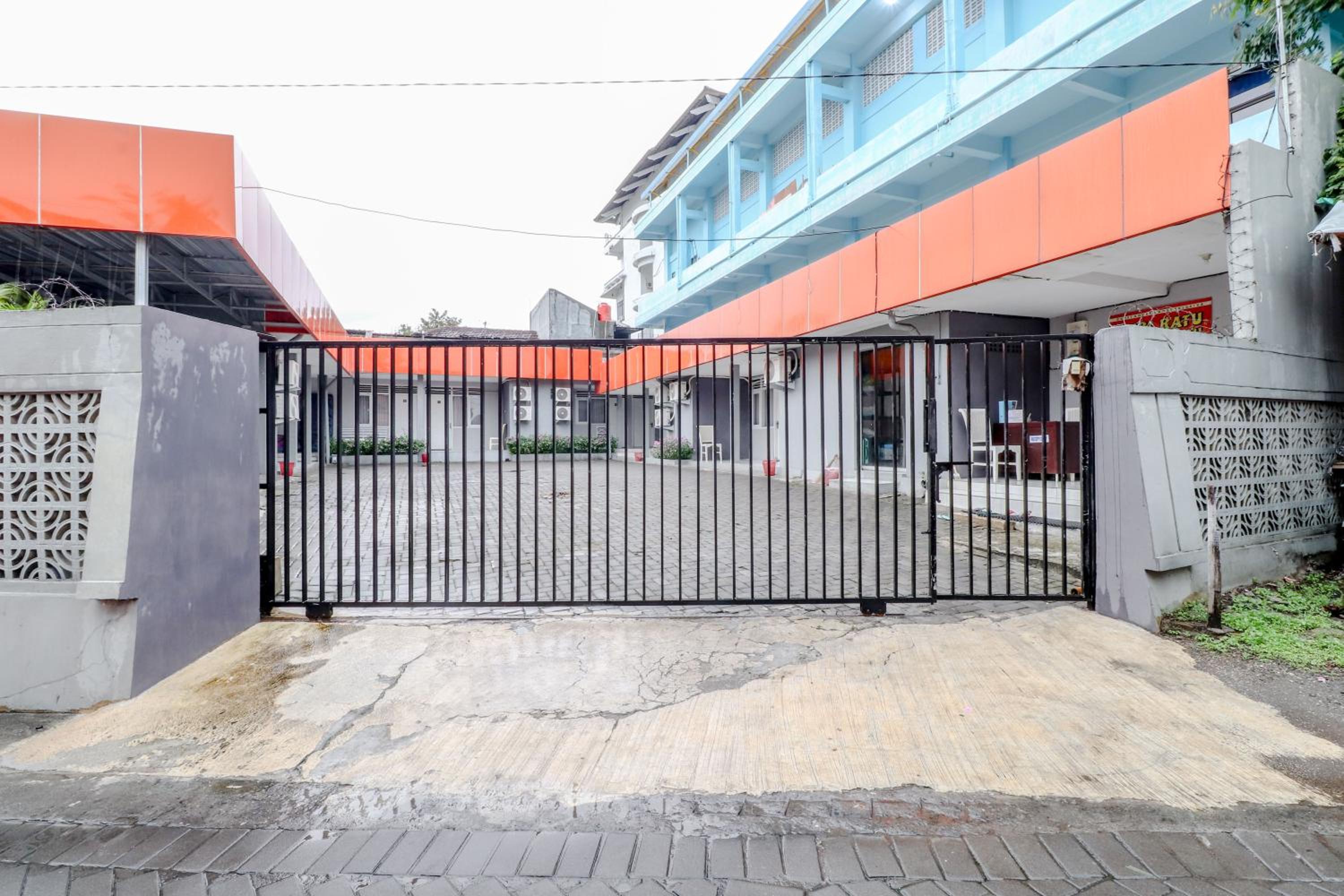 Ratu Guesthouse view 4