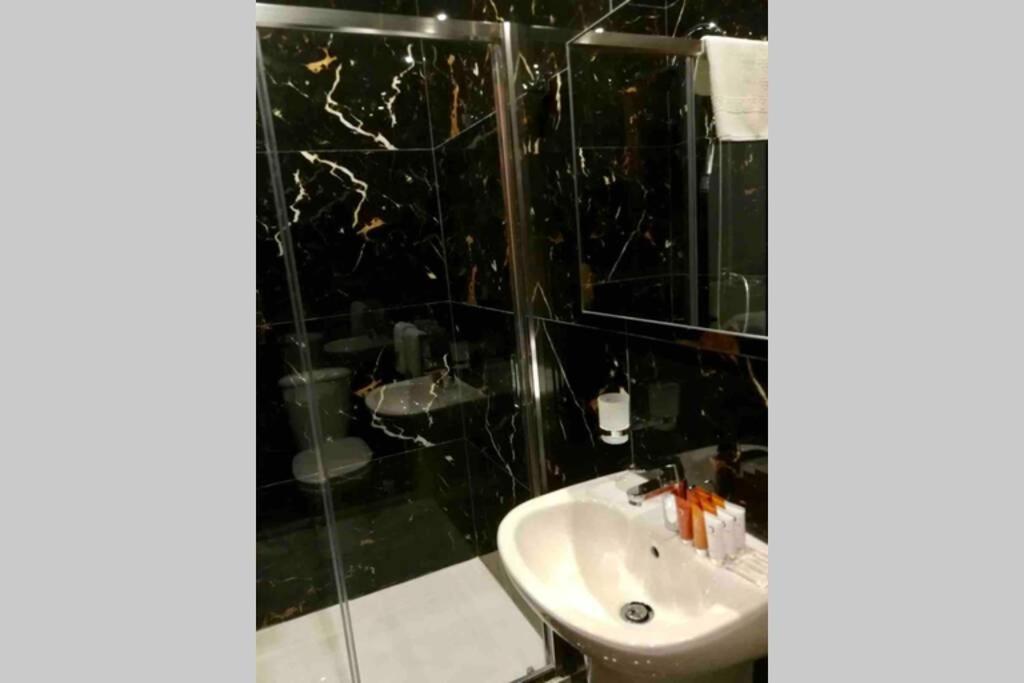 Modern Luxury villa in St. Julians photo 2