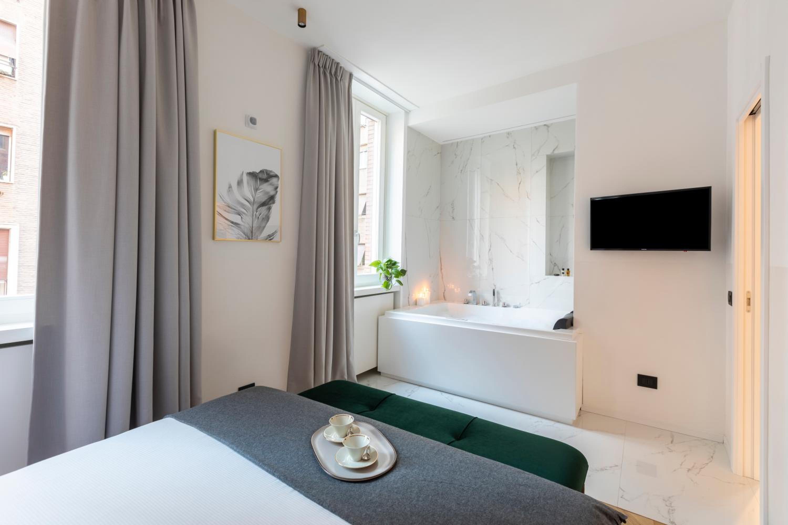 ROMAC Trinity - 3bdr apartment with Sauna & Jacuzzi in Campo de Fiori