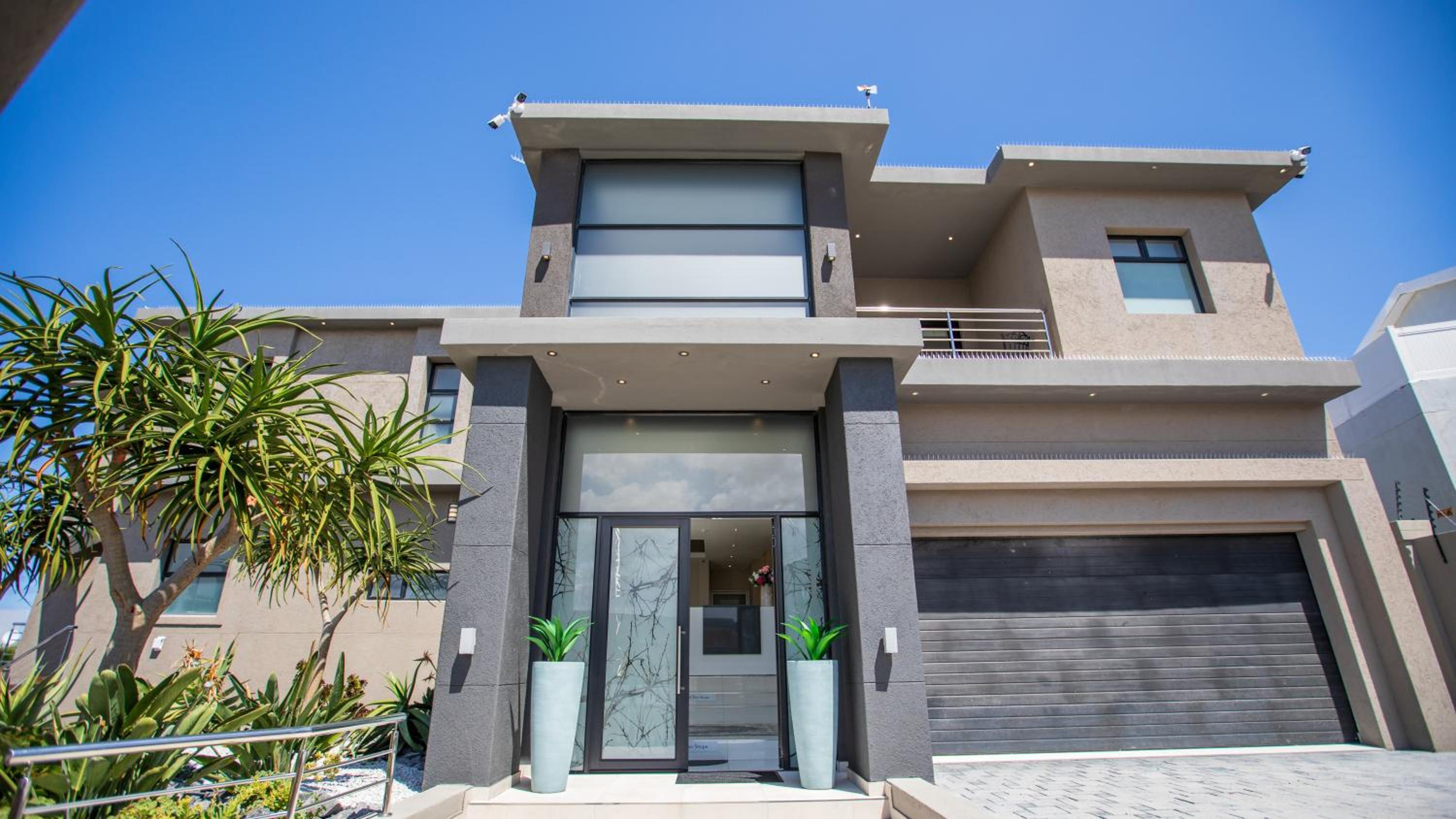 C' la Vie Luxury Accommodation view 2