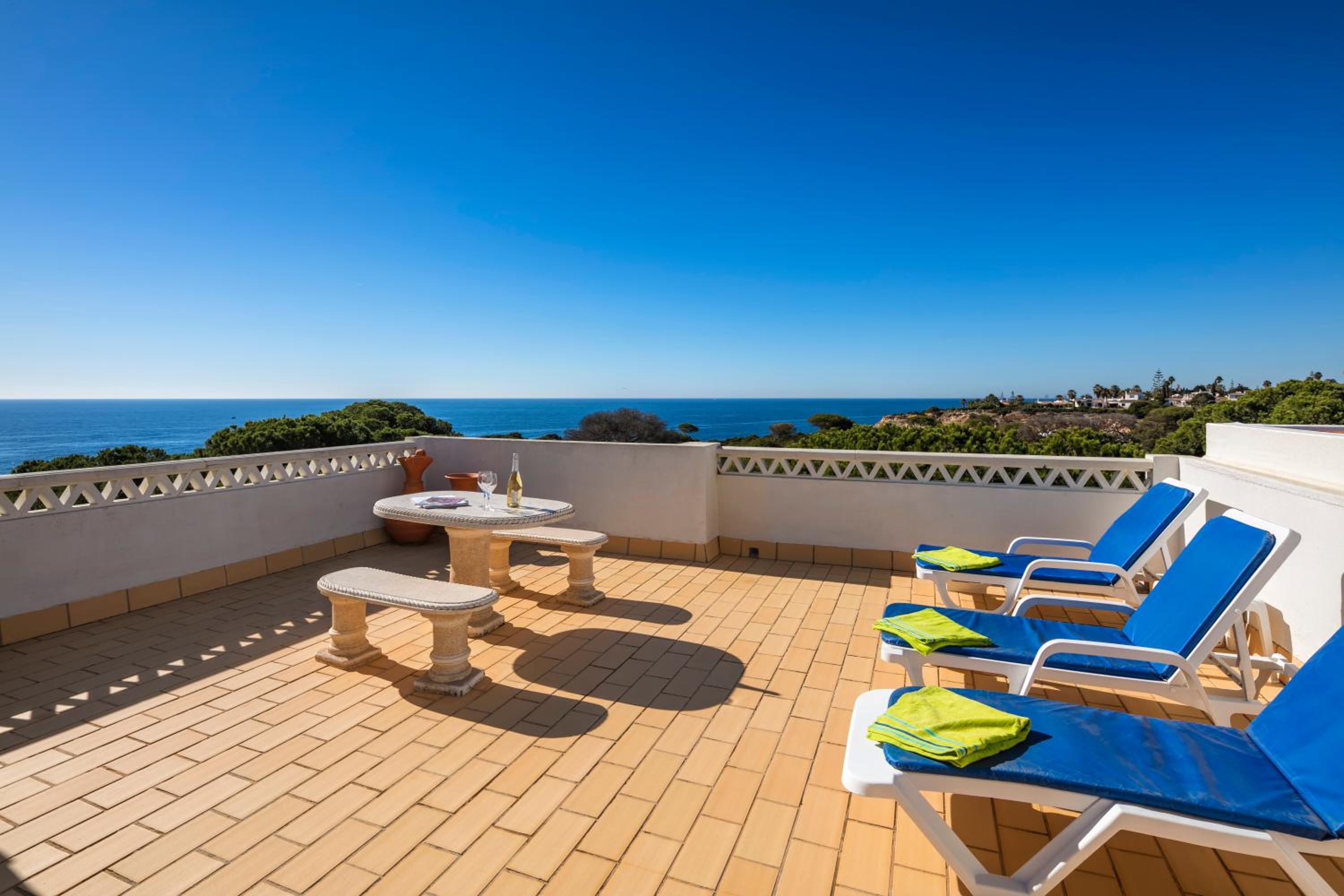 Casa Mulholanda view 5