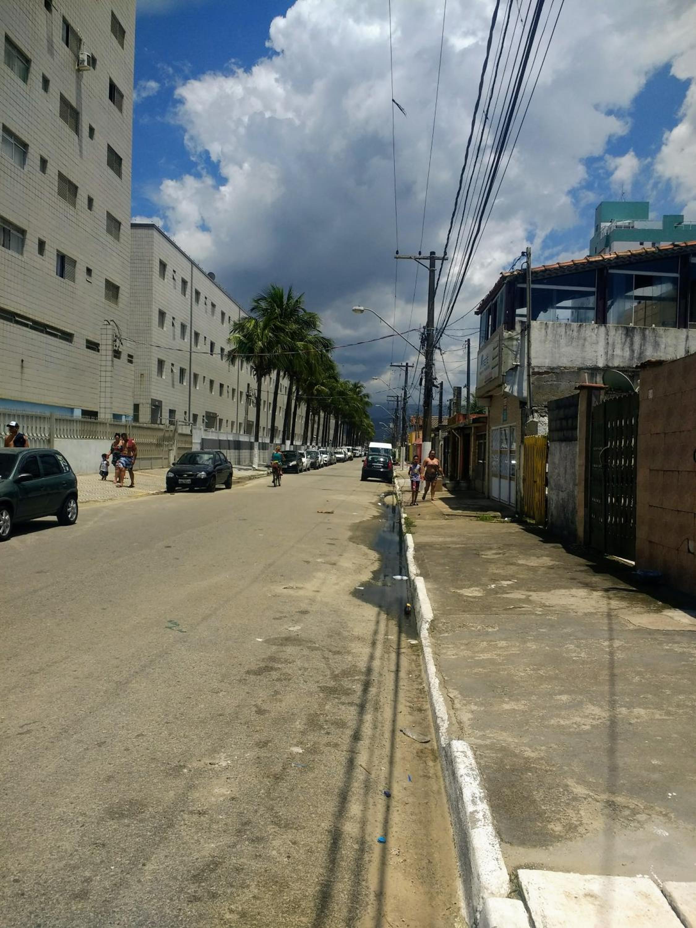 Vila Mirim-Pé na areia