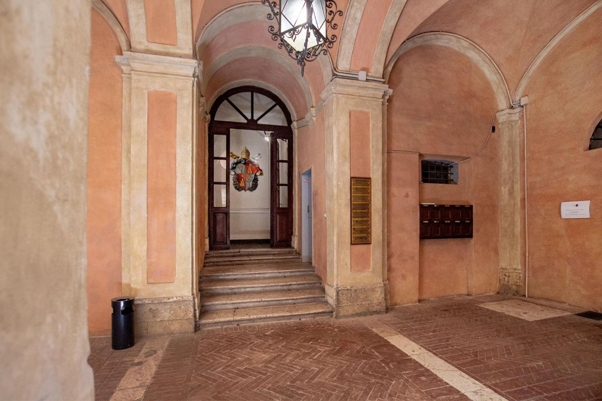Palazzo Chigi Zondadari view 3