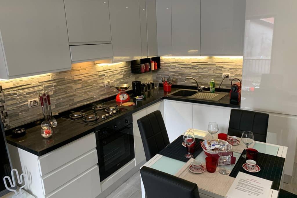 Stefano Rho Apartment Near RHO-FIERA and MILANO