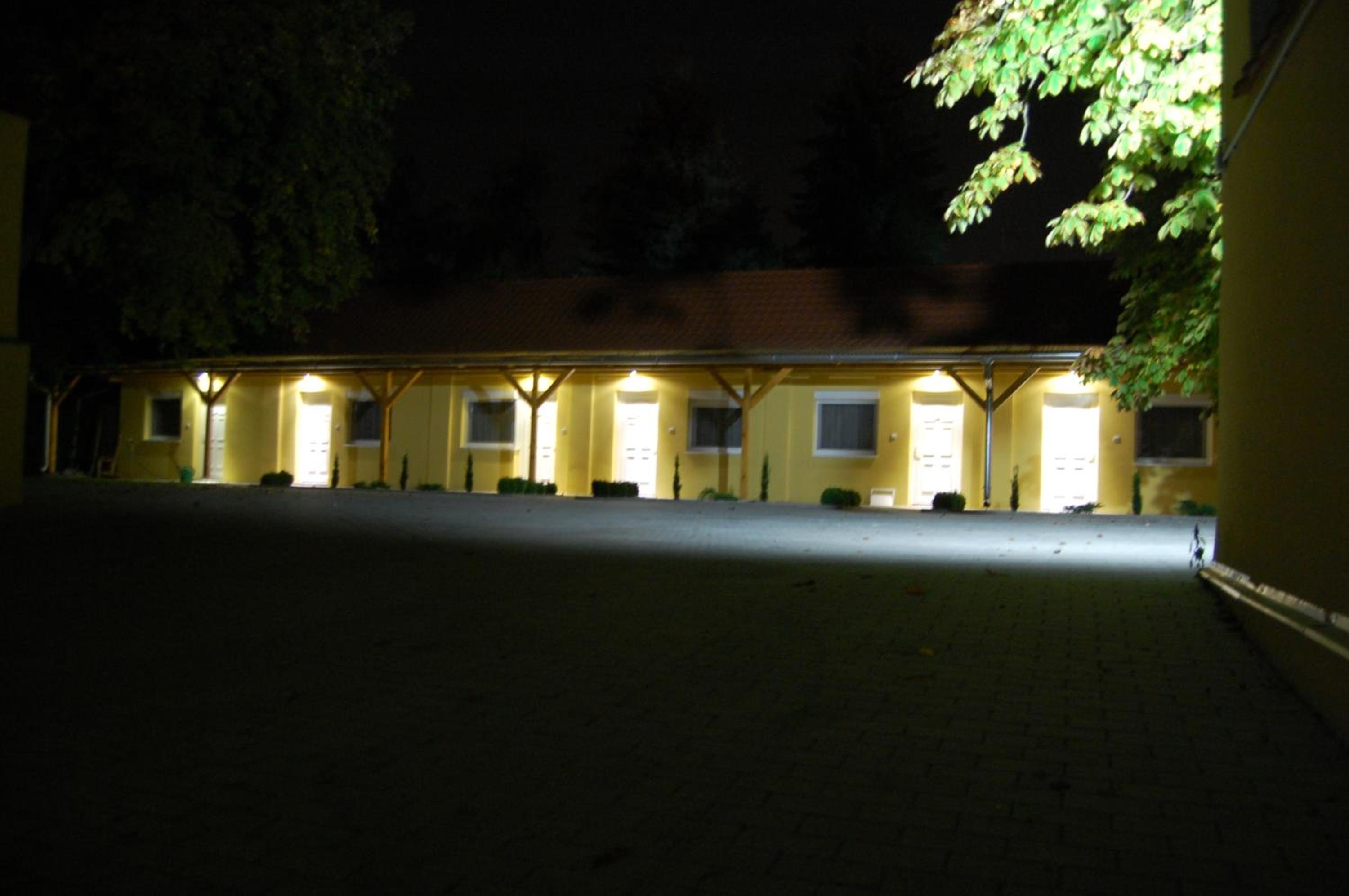 Photo 40