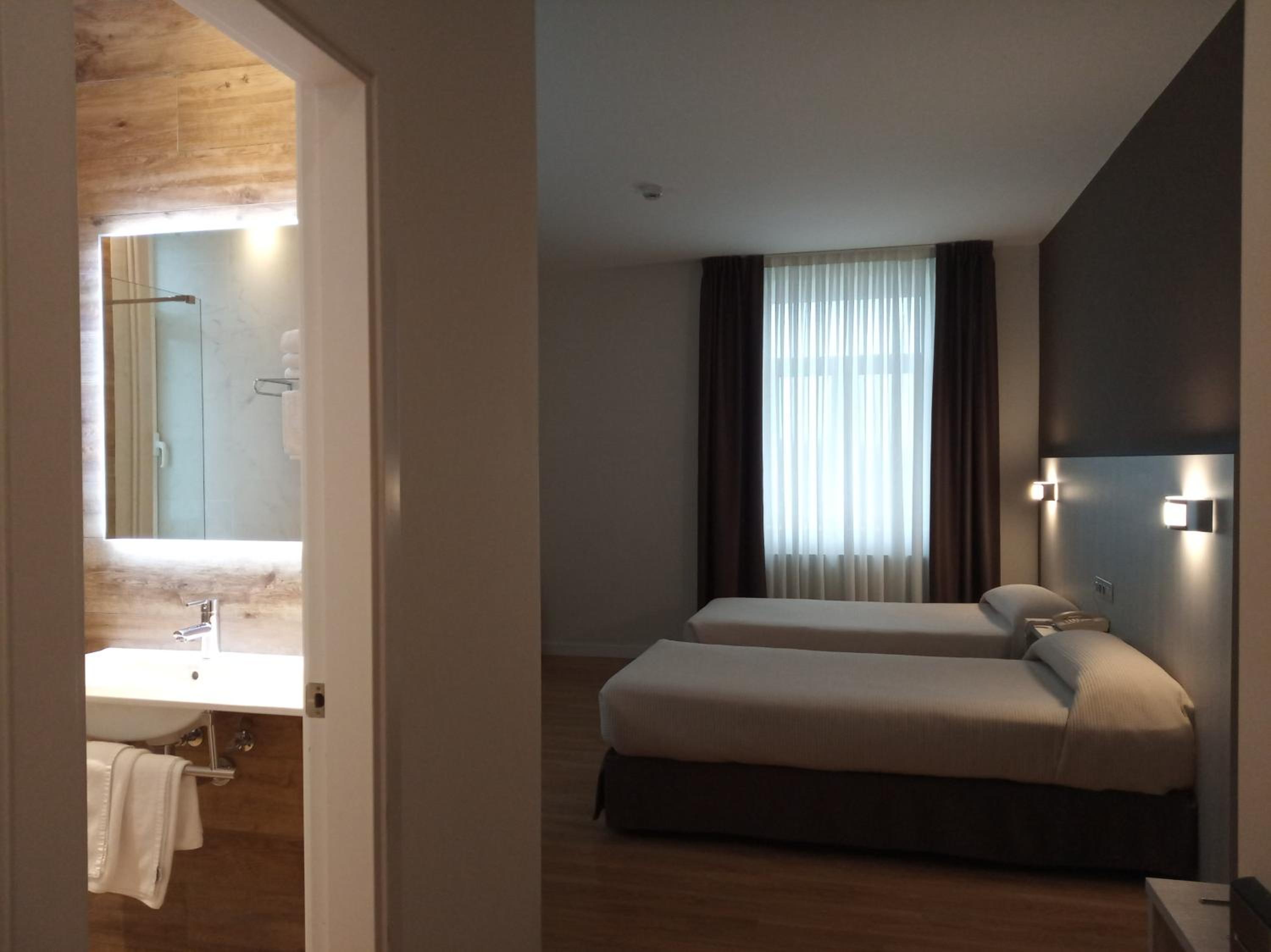 Hotel Seminario Bilbao — 11