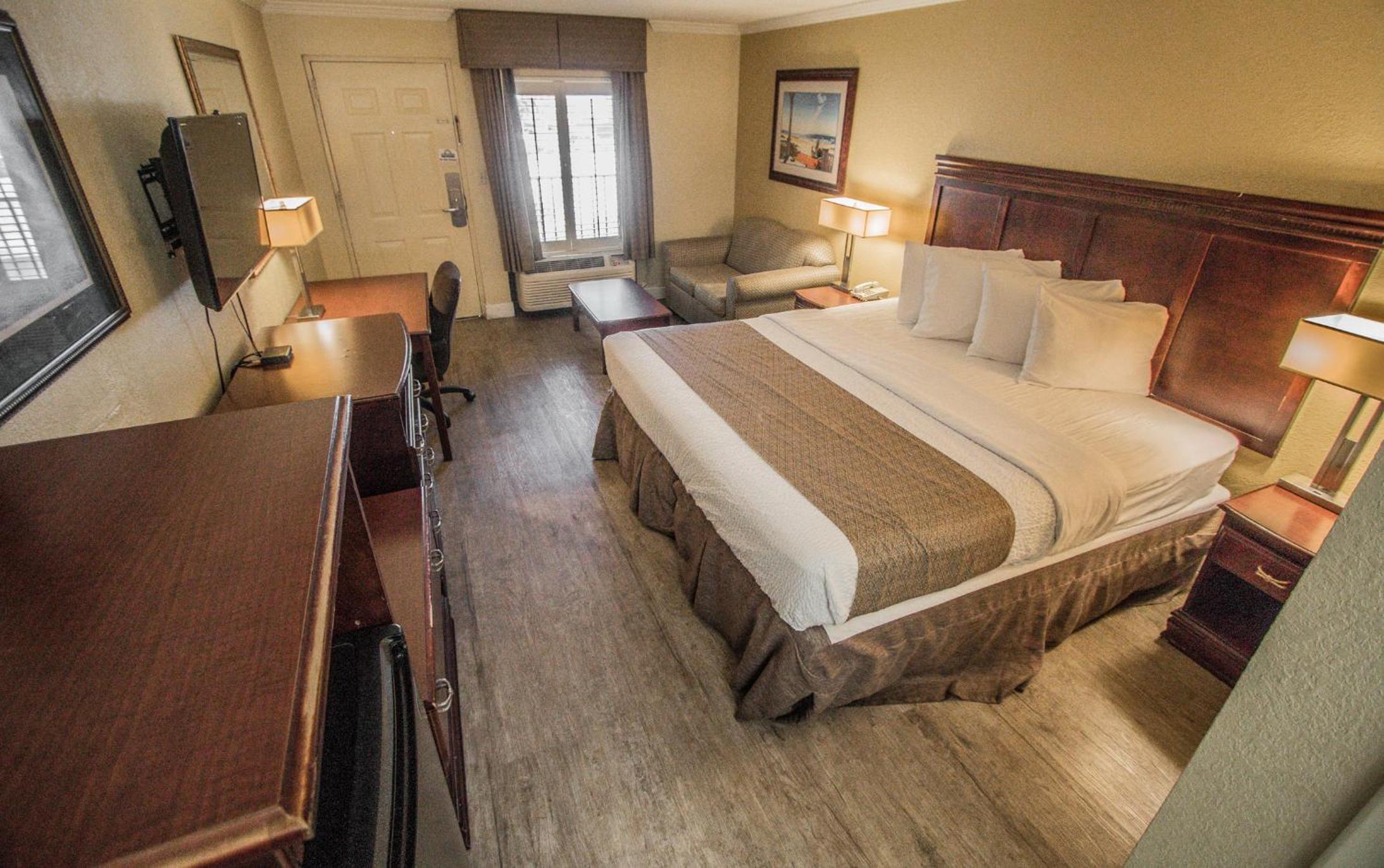 Days Inn by Wyndham Destin