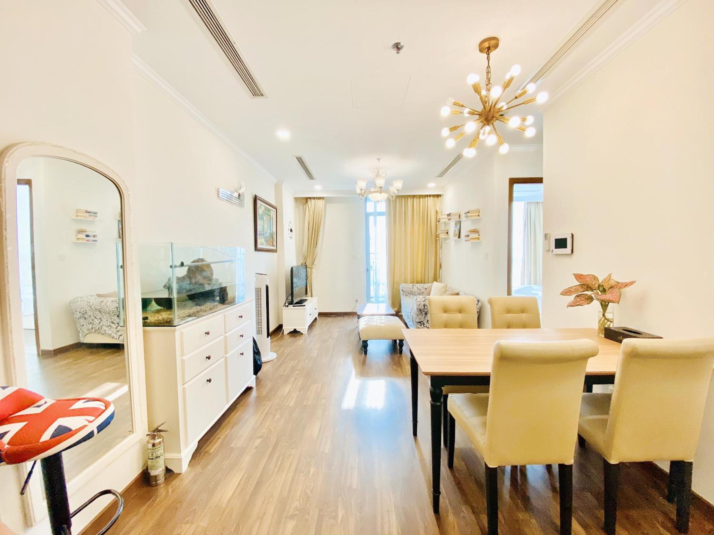 The Luxe Nest Landmark 81