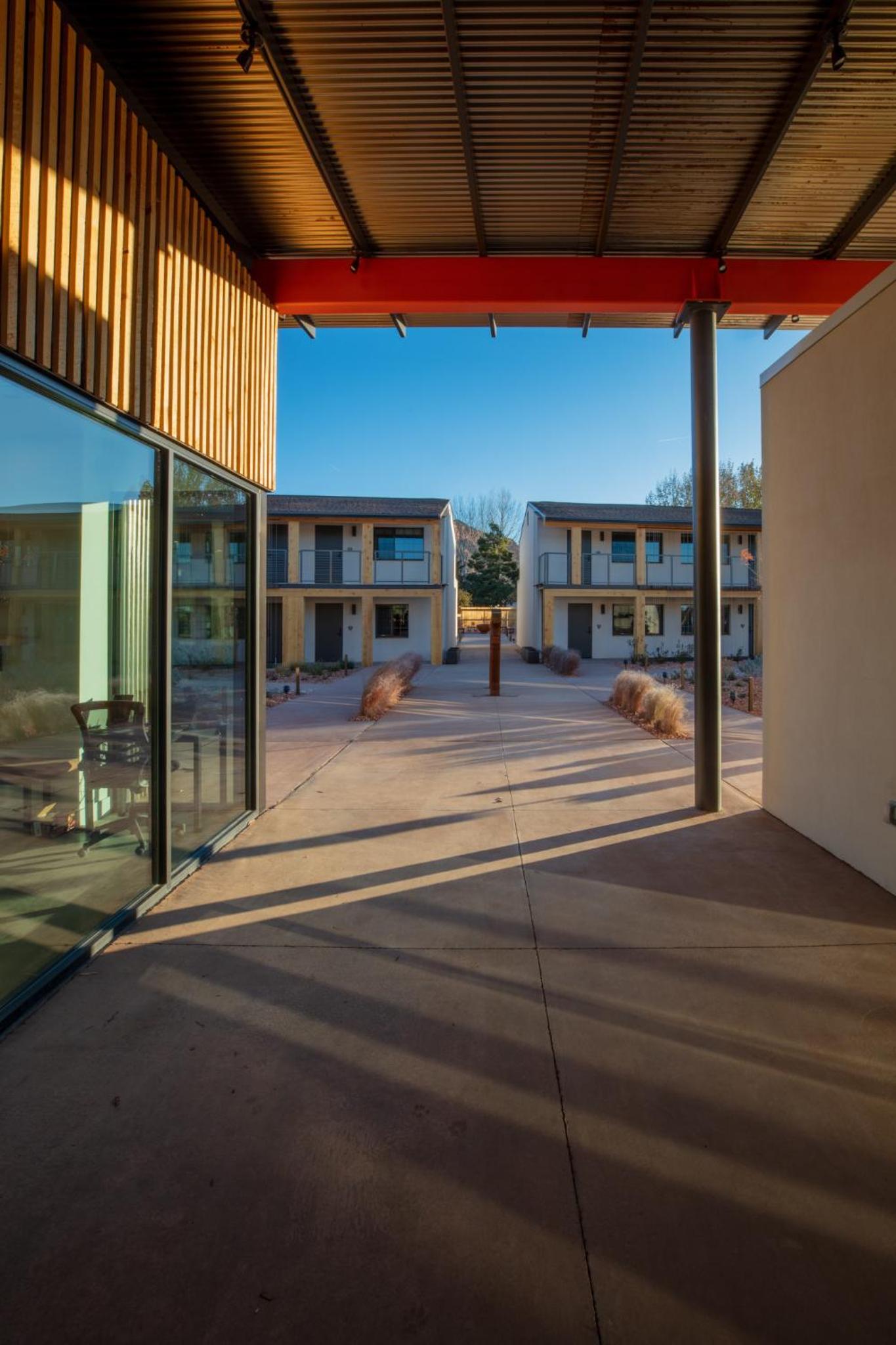 Kanab Vacations - Best Friends Roadhouse and Mercantile - Property Image 2