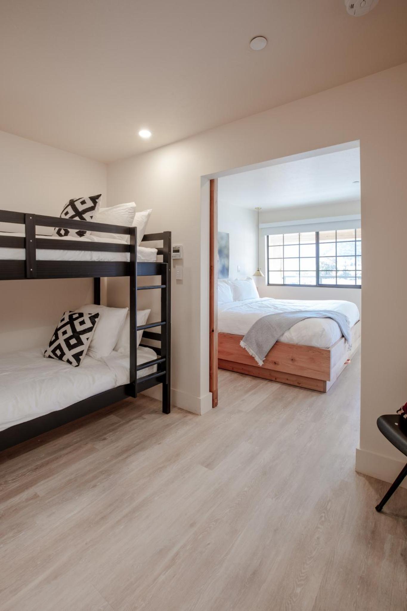 Kanab Vacations - Best Friends Roadhouse and Mercantile - Property Image 10