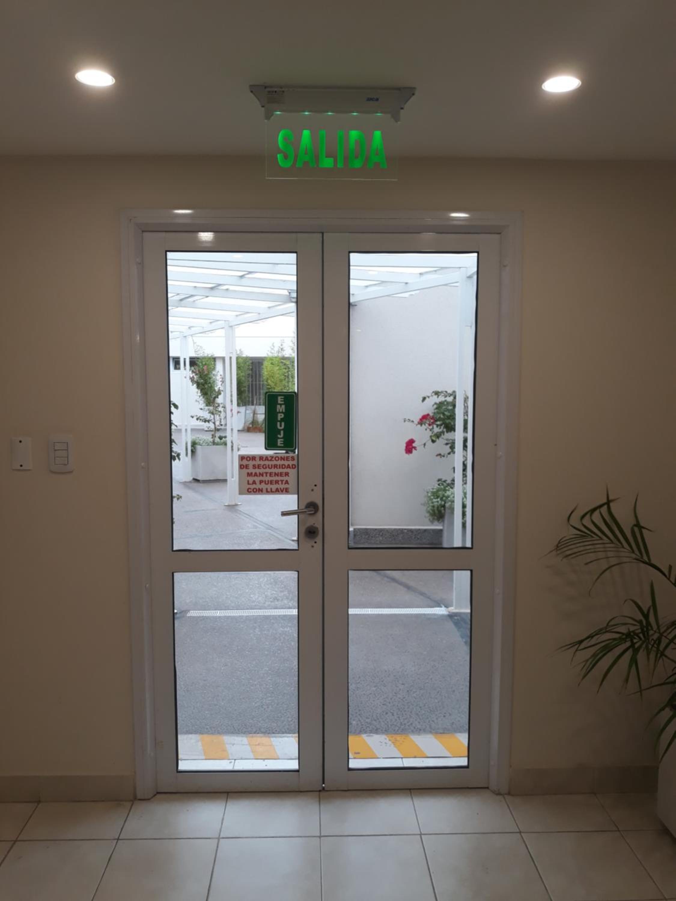 Luminoso con ubicación estratégica