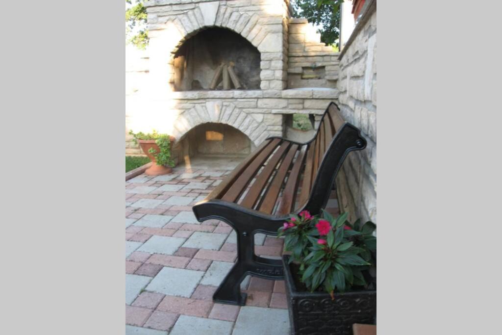 Photo 18