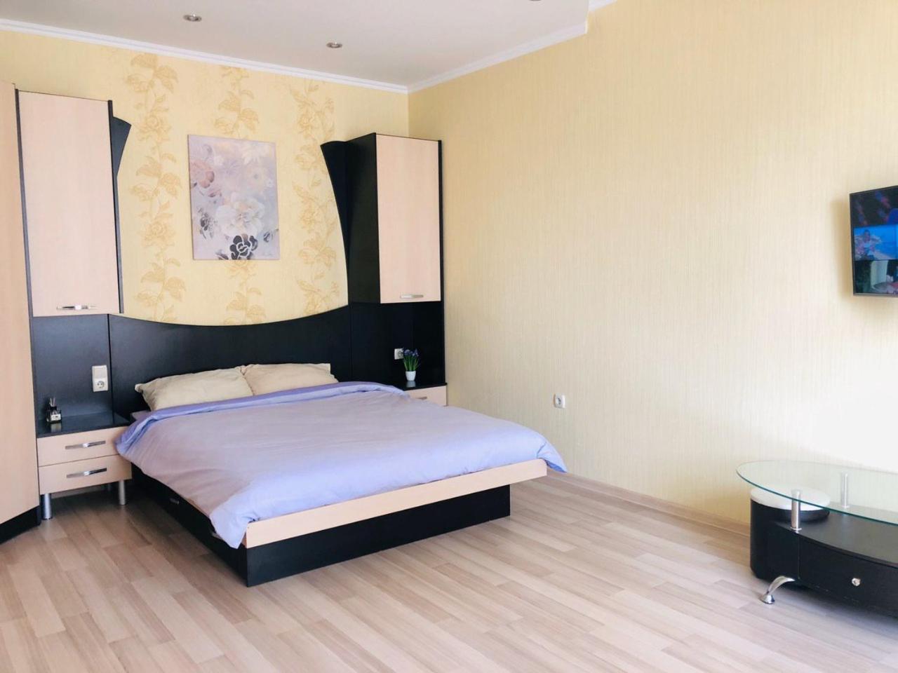 Apartment in the center view 5