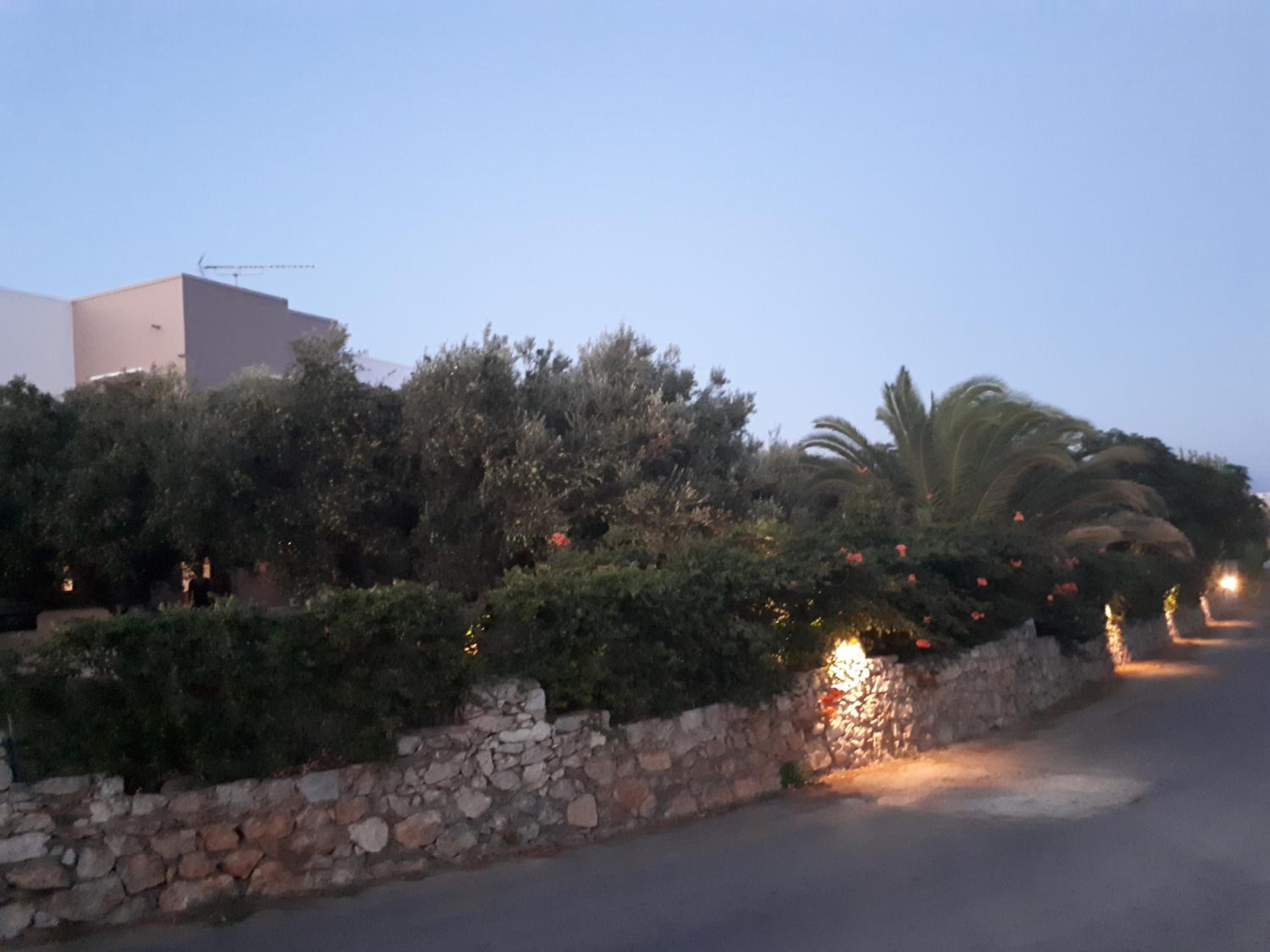 Hotel Viena Rooms & Apartments - Image 1