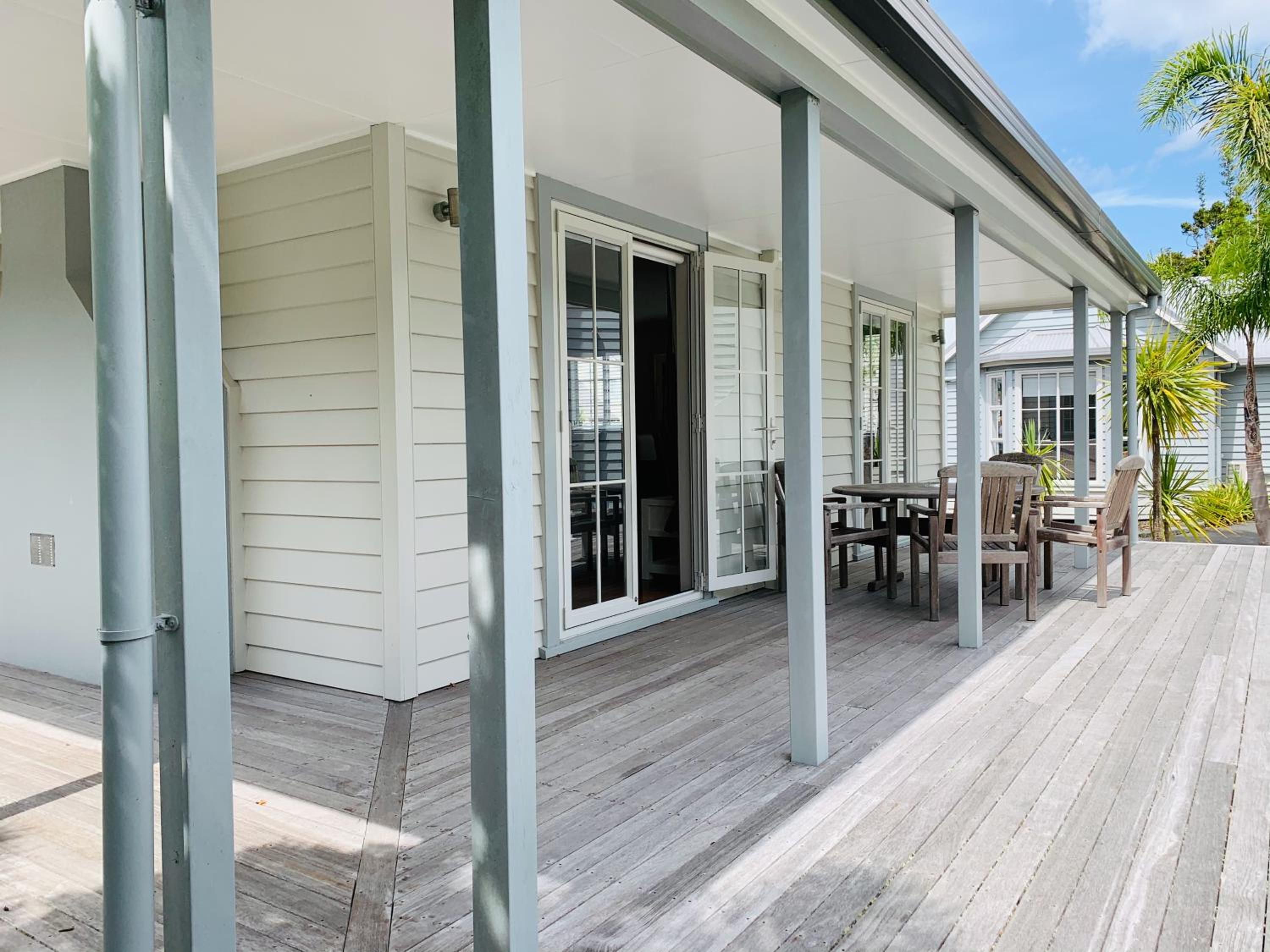 Tinkerbell Cottage 2-4 Bedroom- Russell Cottages Collection view 3