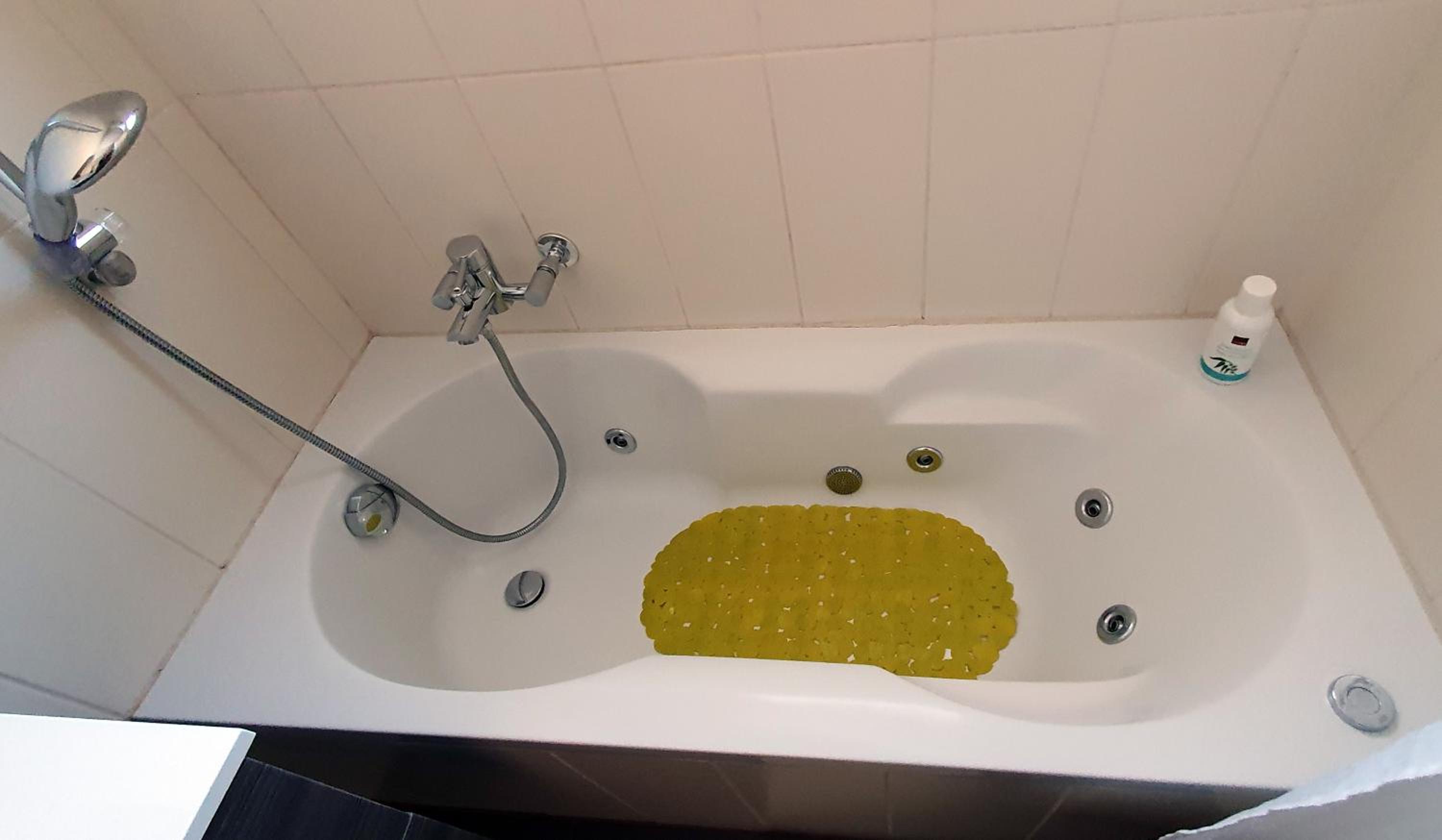 Photo 20