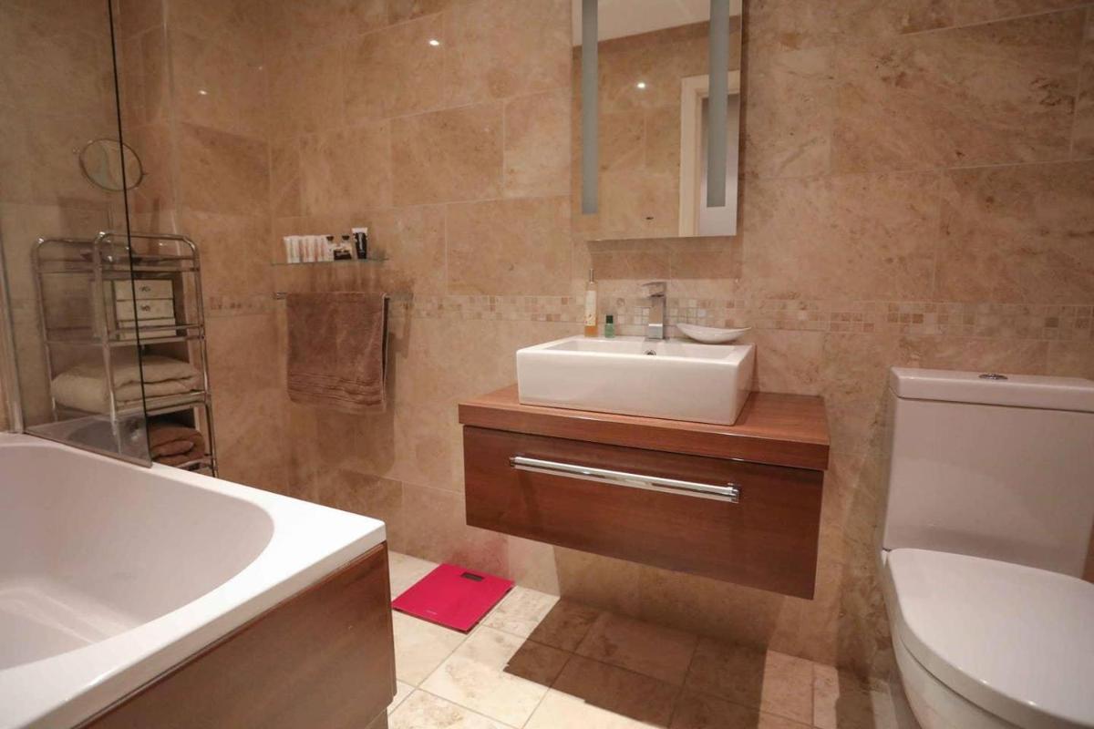 Lovely Central 2 Bed Garden Flat Warren Street