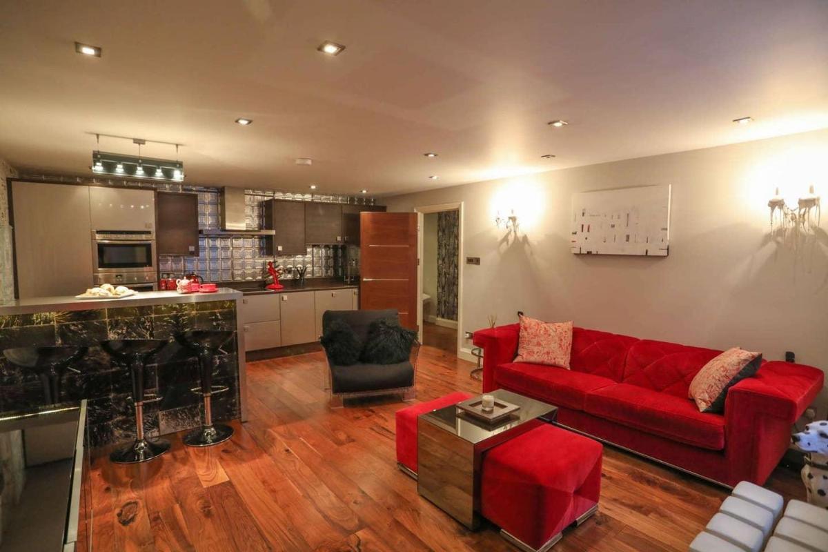 Lovely Central 2 Bed Garden Flat Warren Street