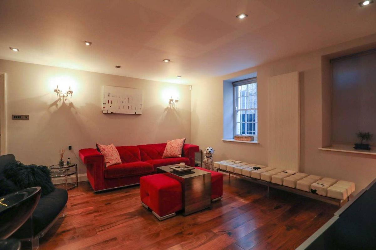 Lovely Central 2 Bed Garden Flat Warren Street