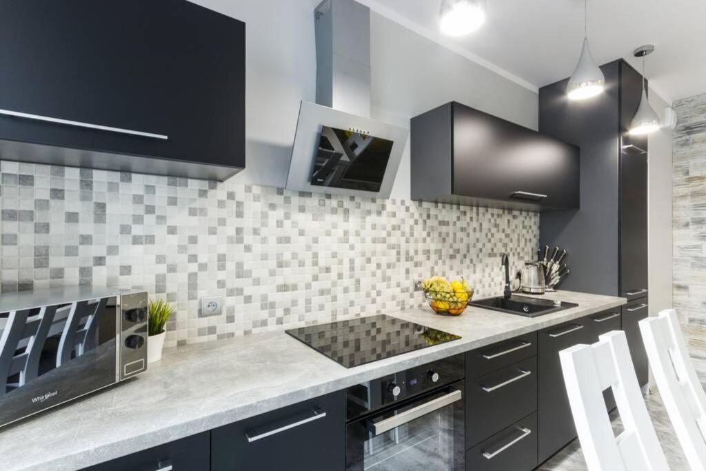 New Apartment OLD TOWN - 54m2 - 6 beds - New Bulding - Lift view 2