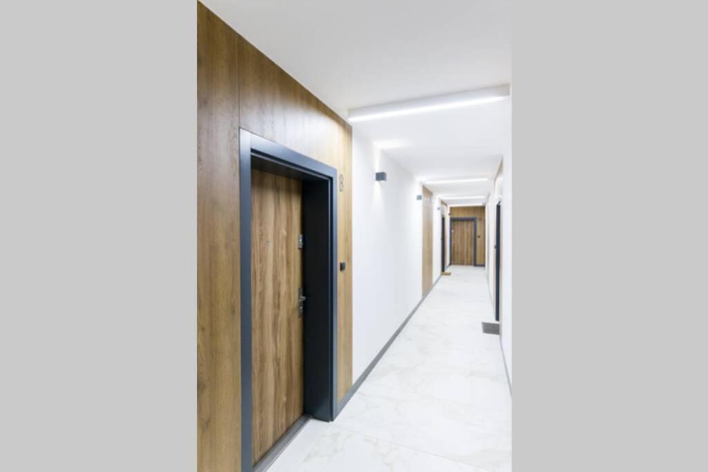 New Apartment OLD TOWN - 54m2 - 6 beds - New Bulding - Lift view 5