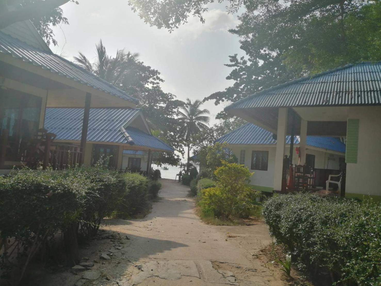 Pranee Bungalow view 3