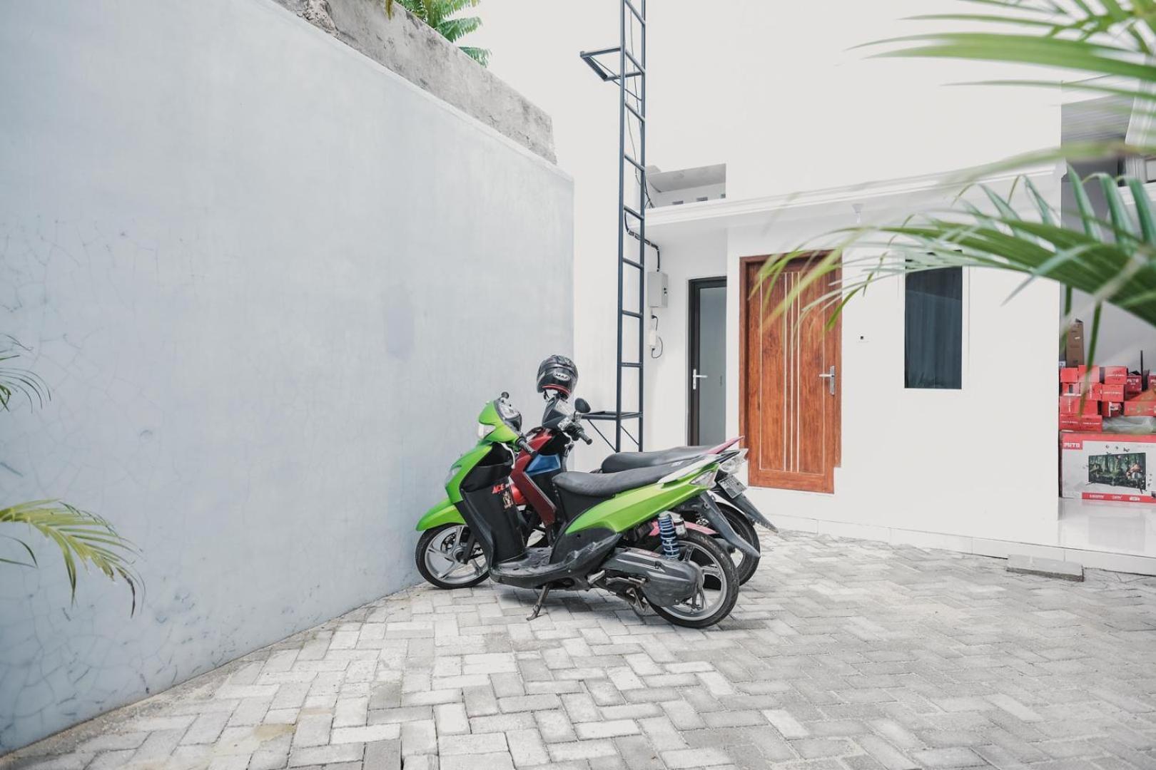 RedDoorz Syariah near Transmart Lampung view 5