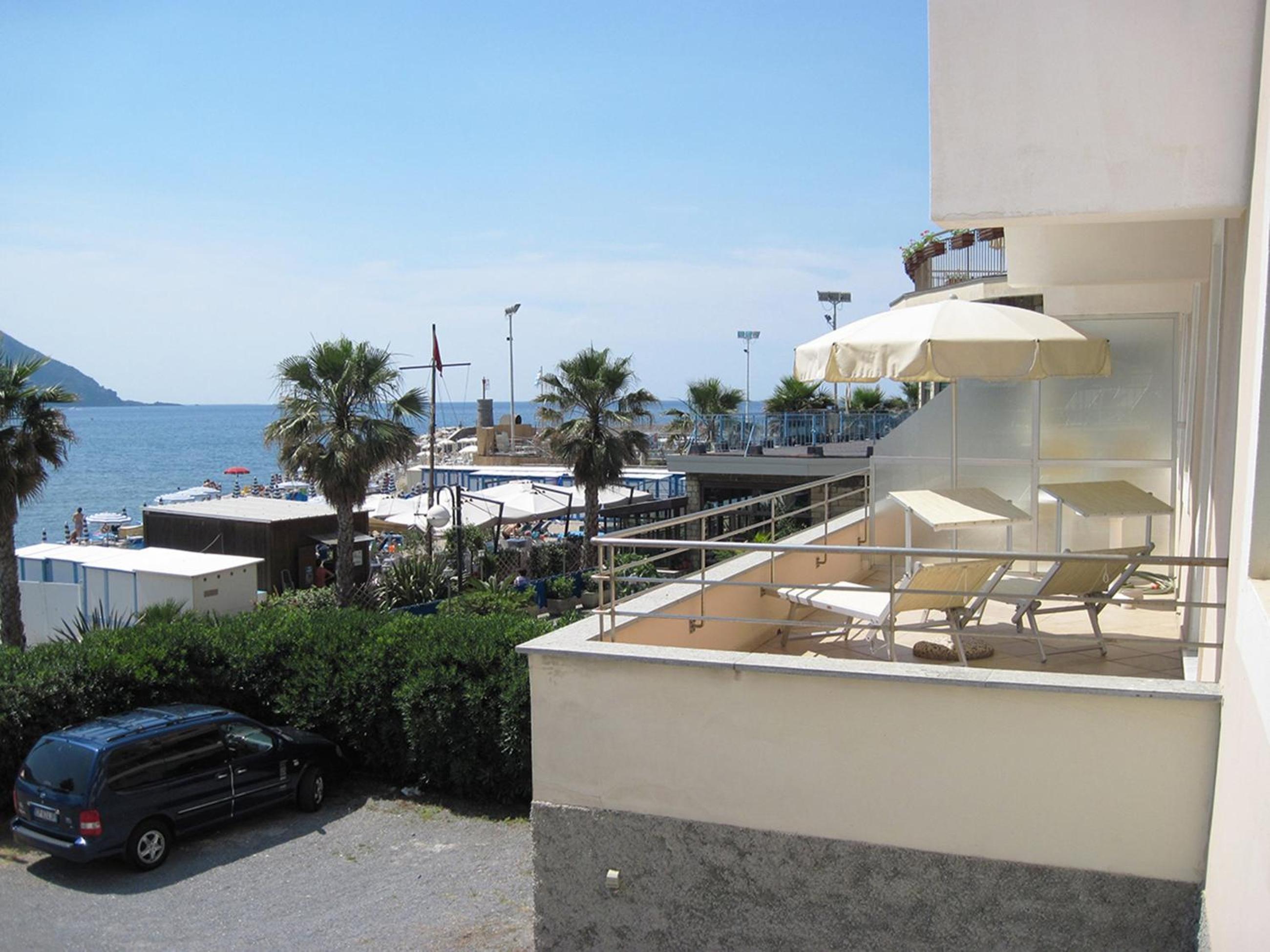 Hotel Elena 4